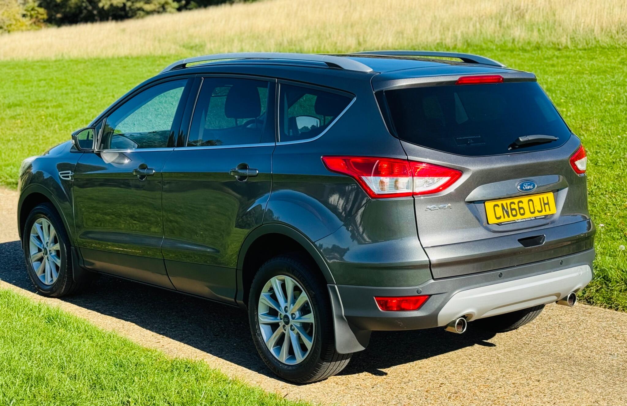 2016 Ford Kuga 2.0 TDCi Titanium 2WD Euro 6 (s/s) 5dr • 49,000 miles image 13