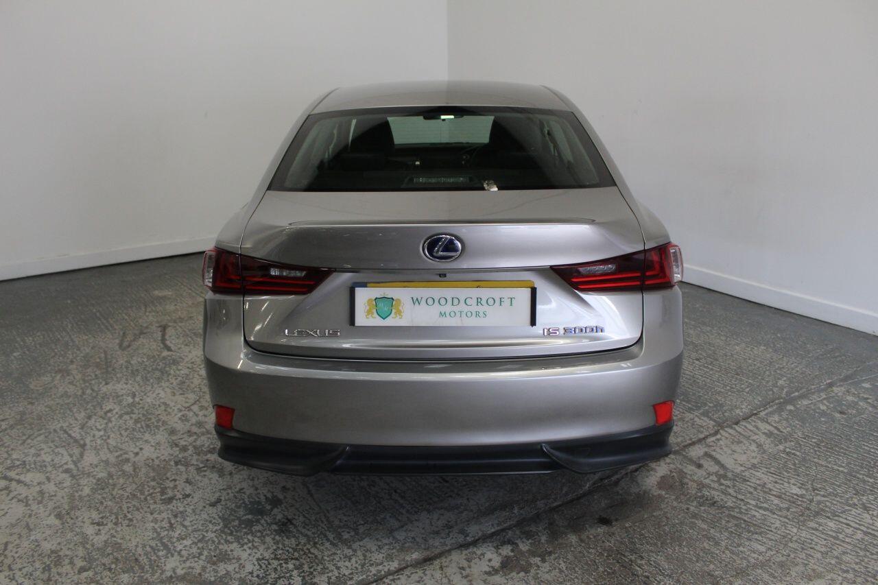 Lexus Is view 14