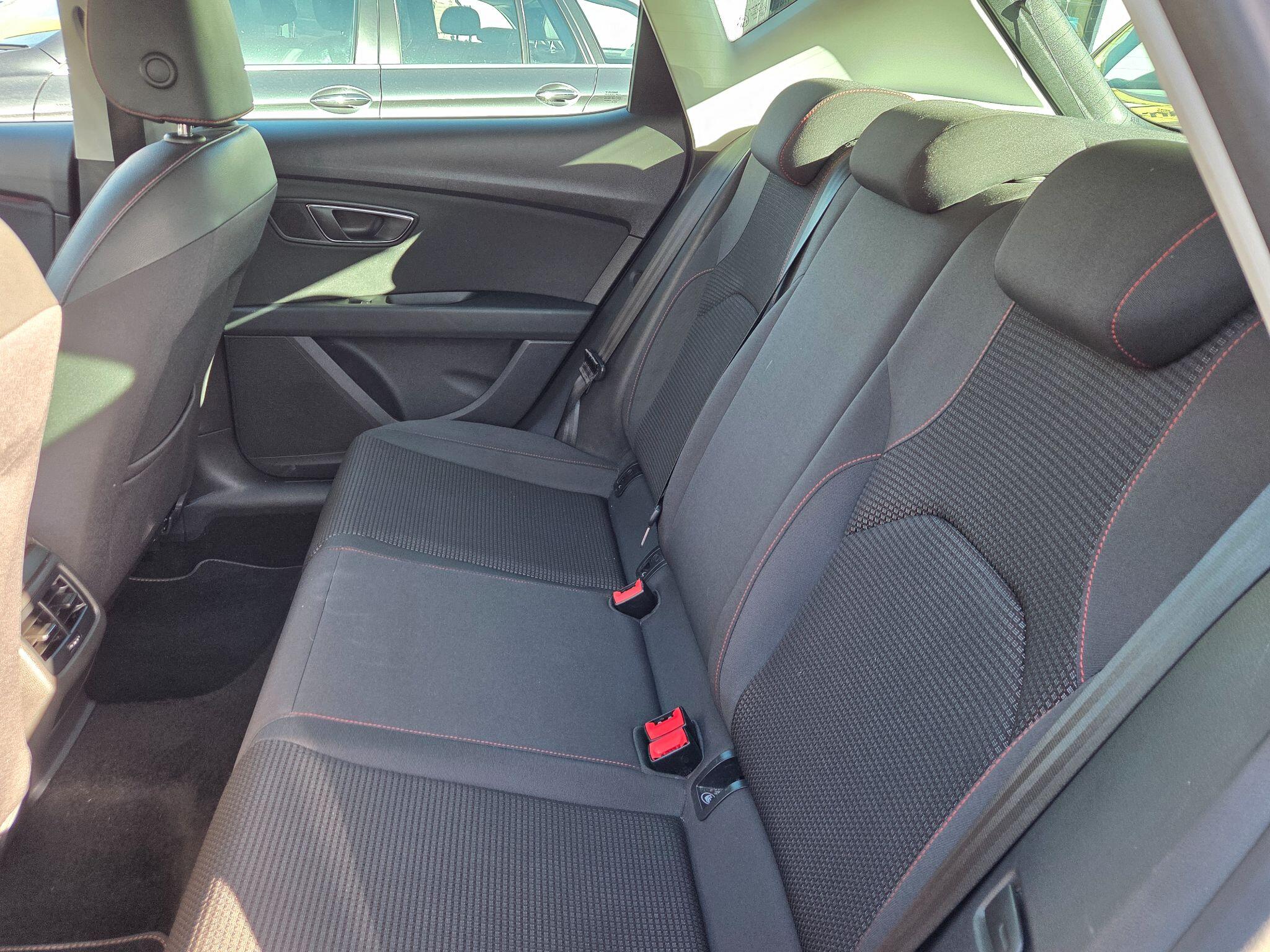 2019 SEAT Leon 1.5 TSI EVO FR Euro 6 (s/s) 5dr • 59,943 miles image 10