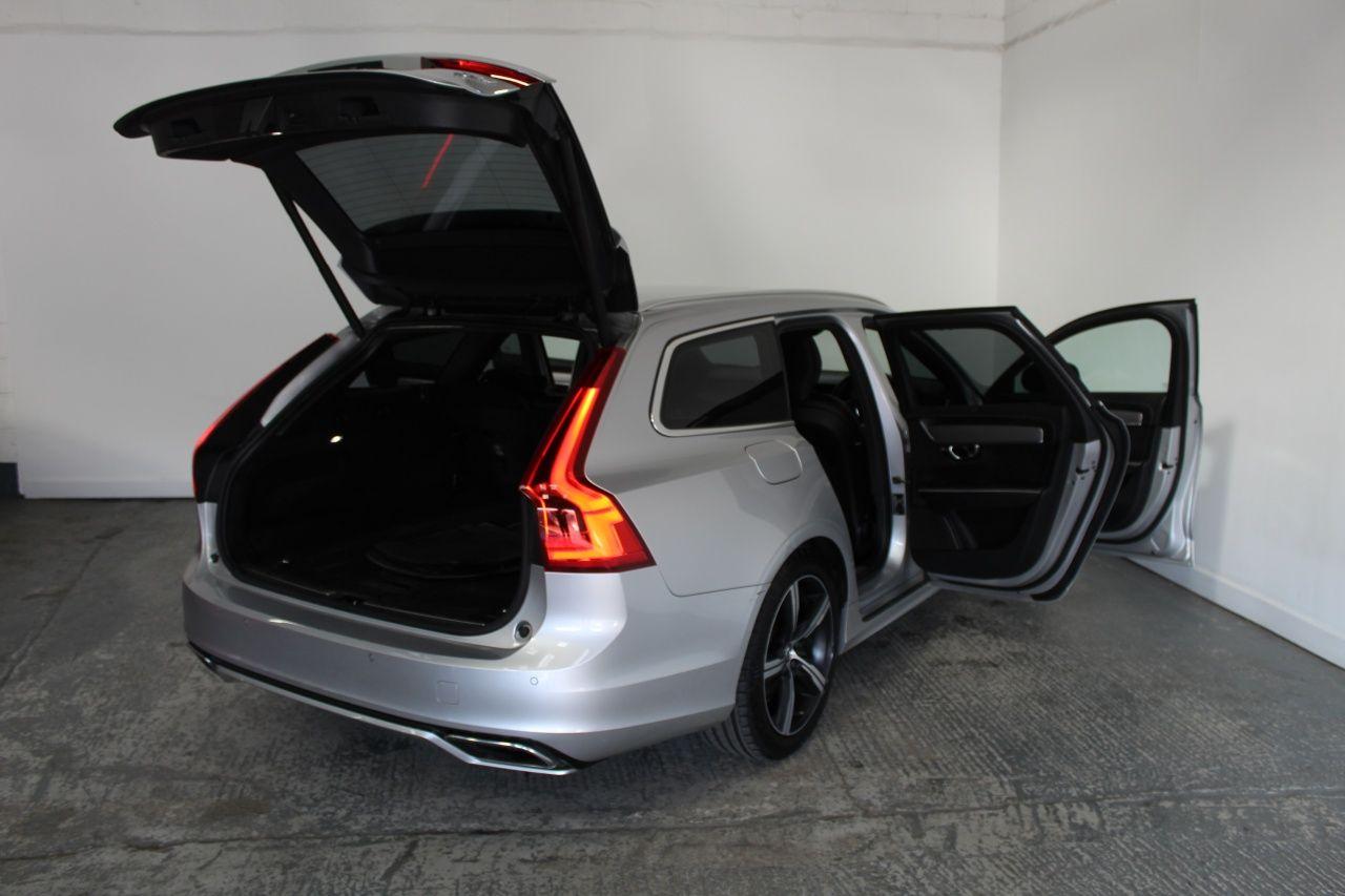 Volvo V90 view 22