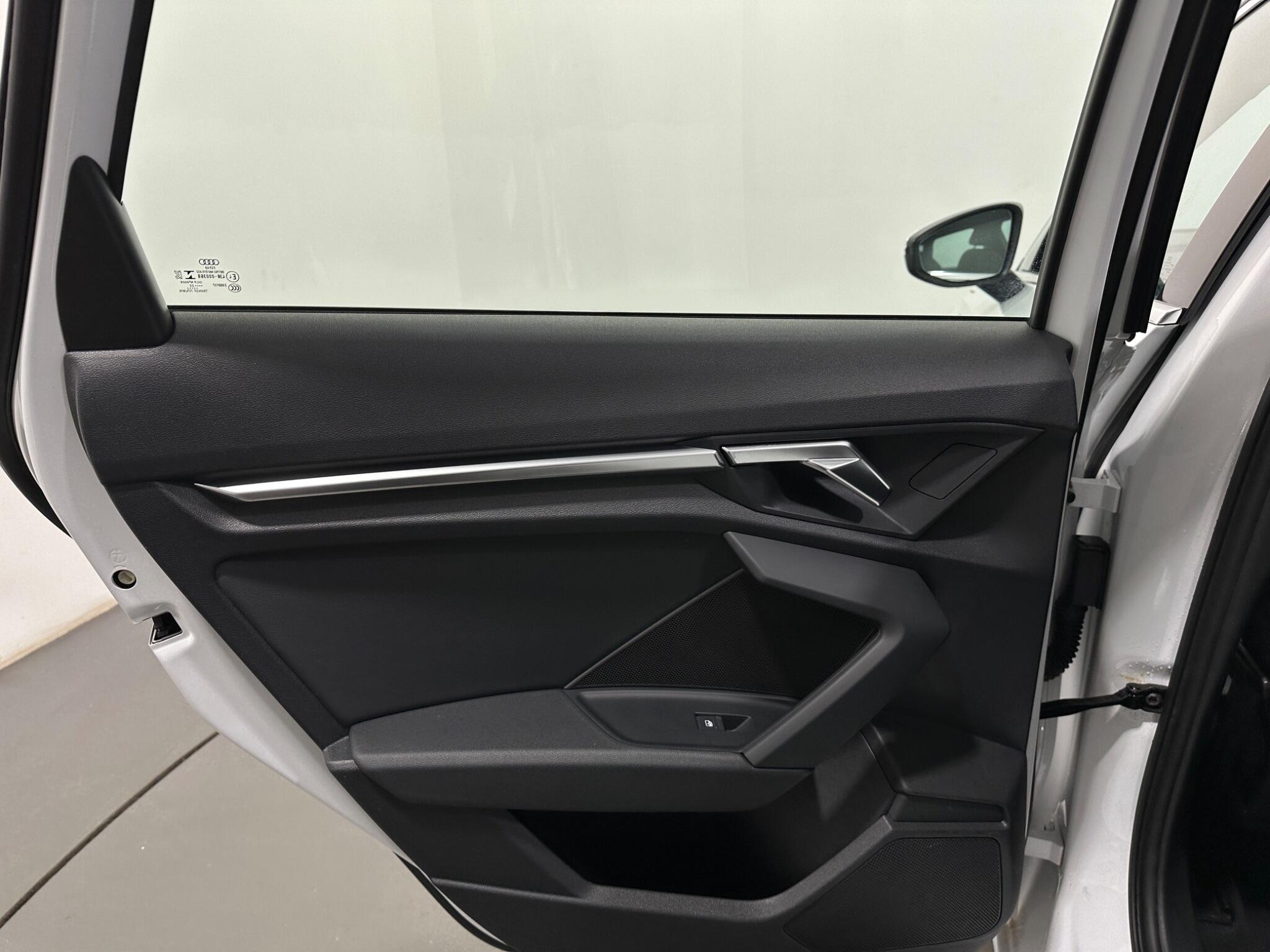 Audi A3 view 40