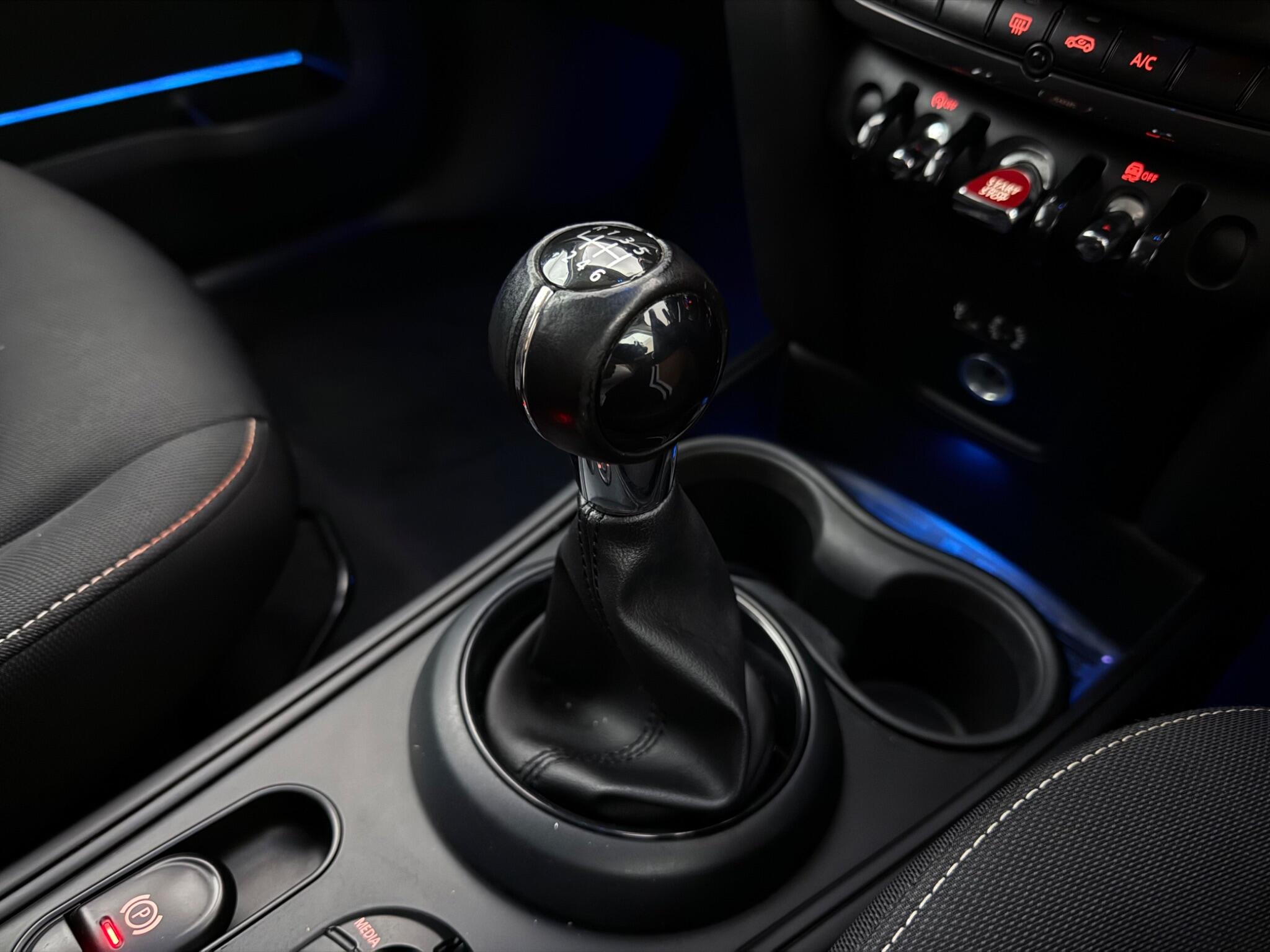 Mini Countryman view 25