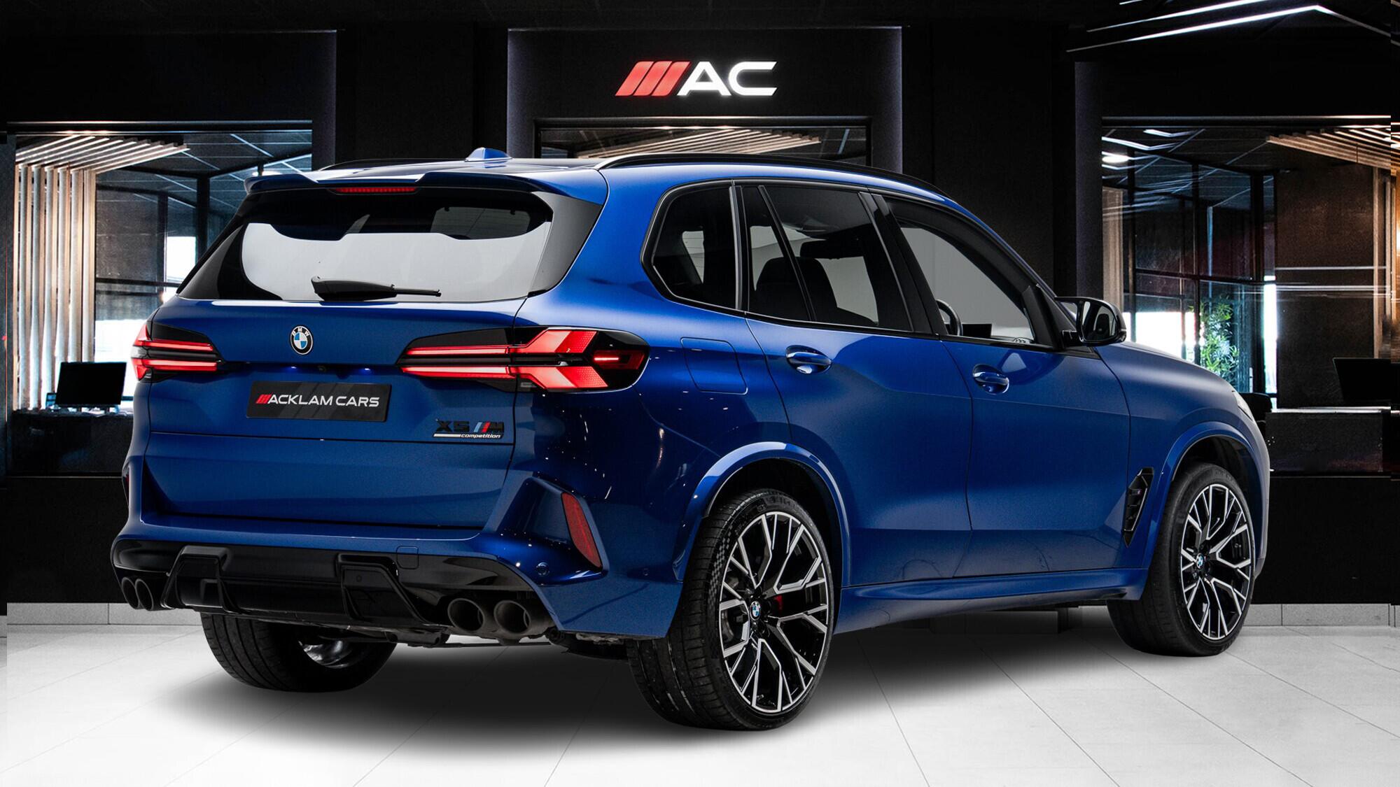 BMW X5 M view 4