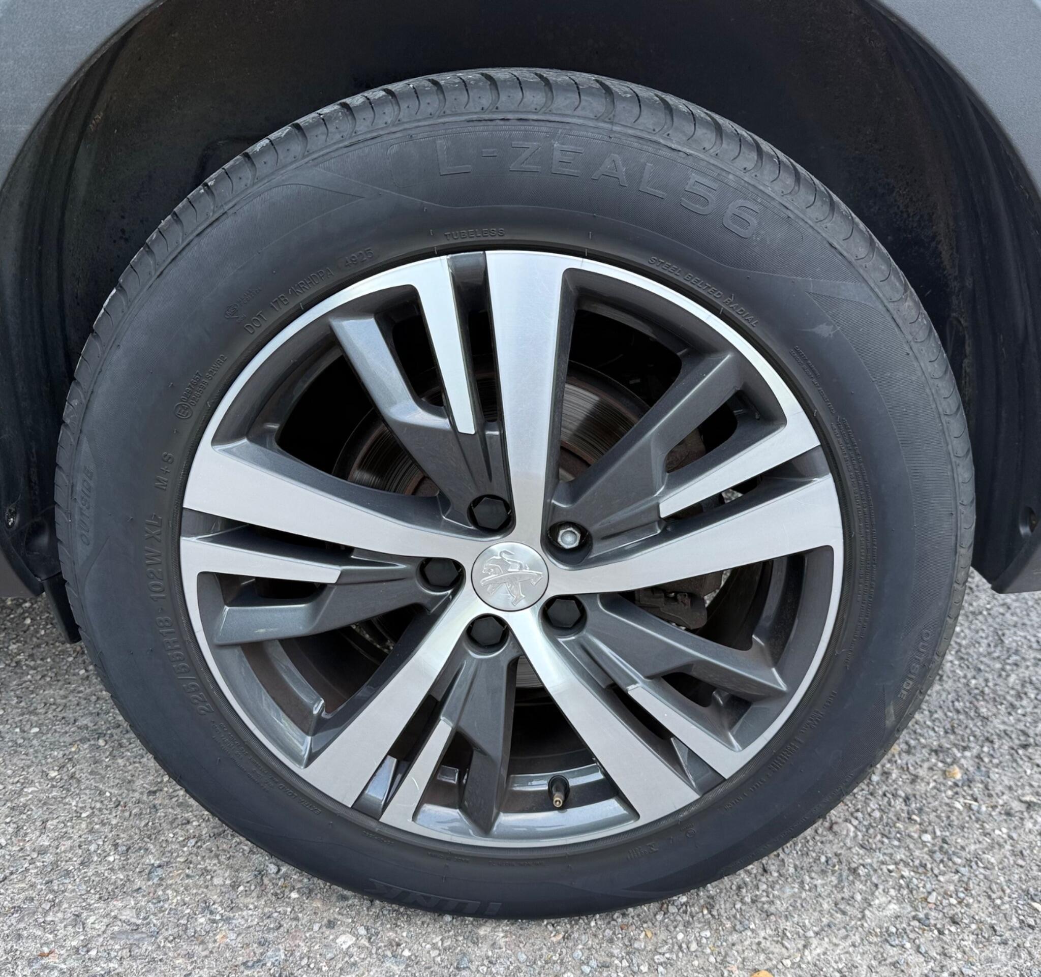Peugeot 5008 view 27