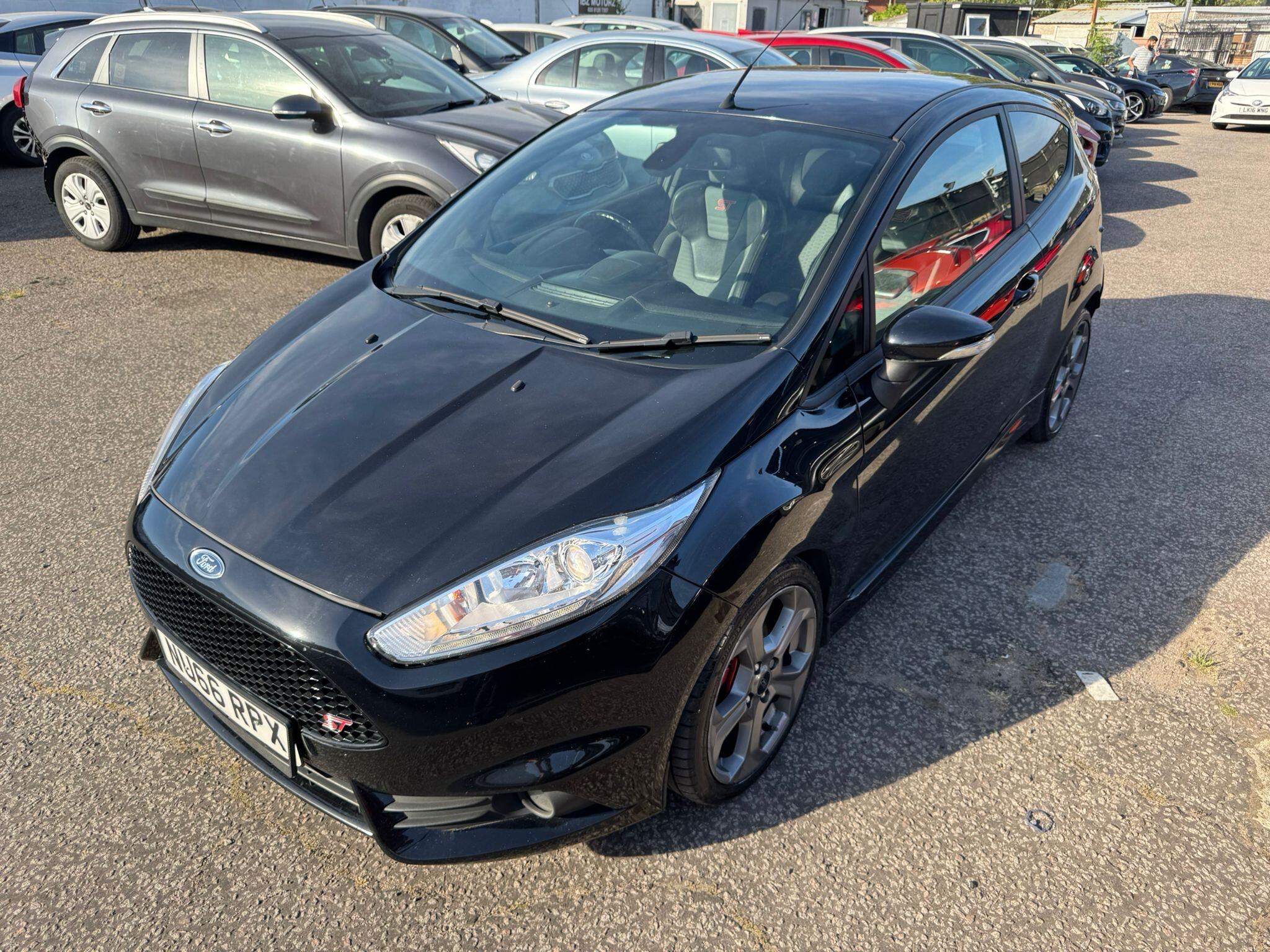 Ford Fiesta view 6