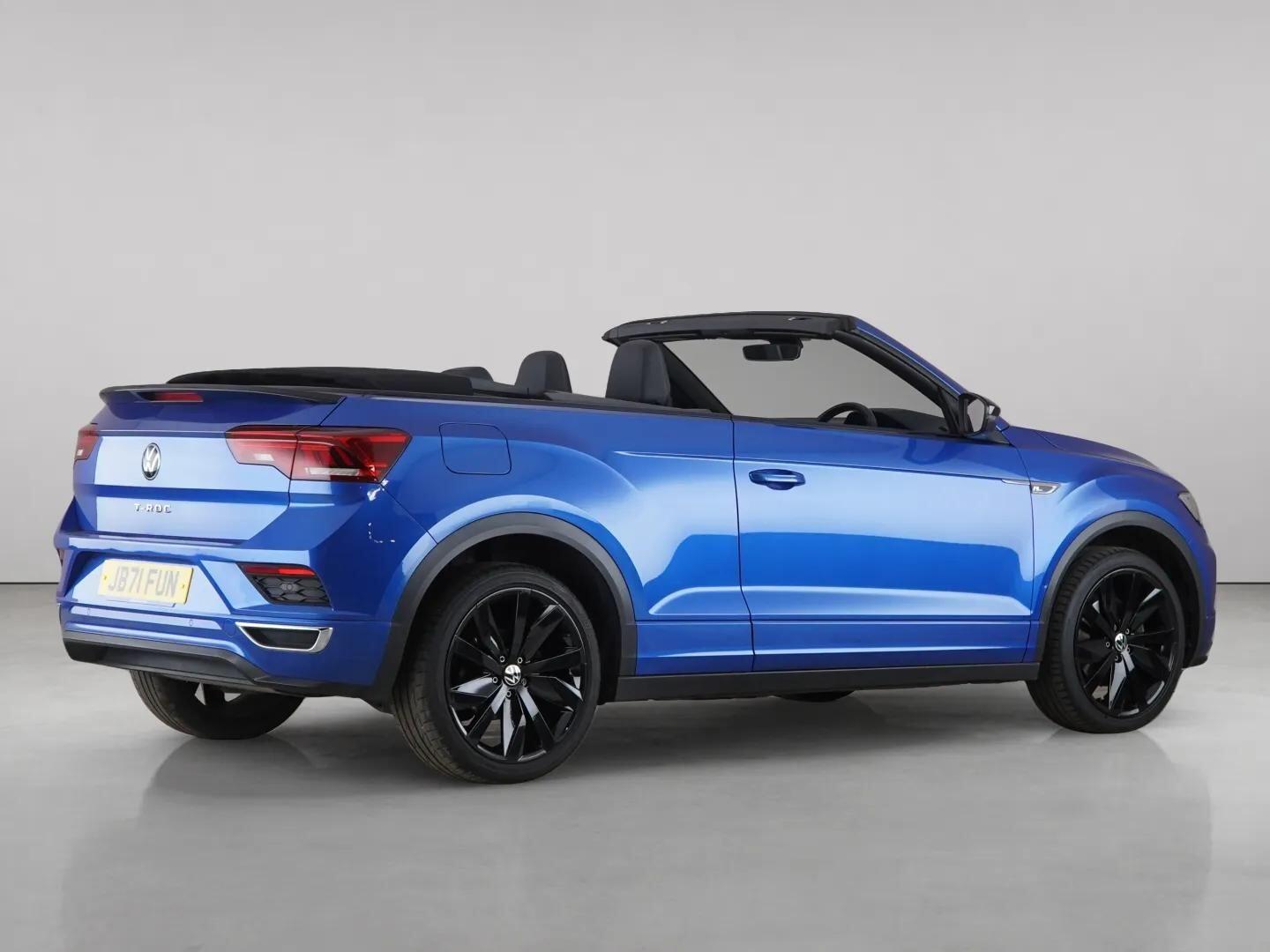 Volkswagen T-Roc view 9