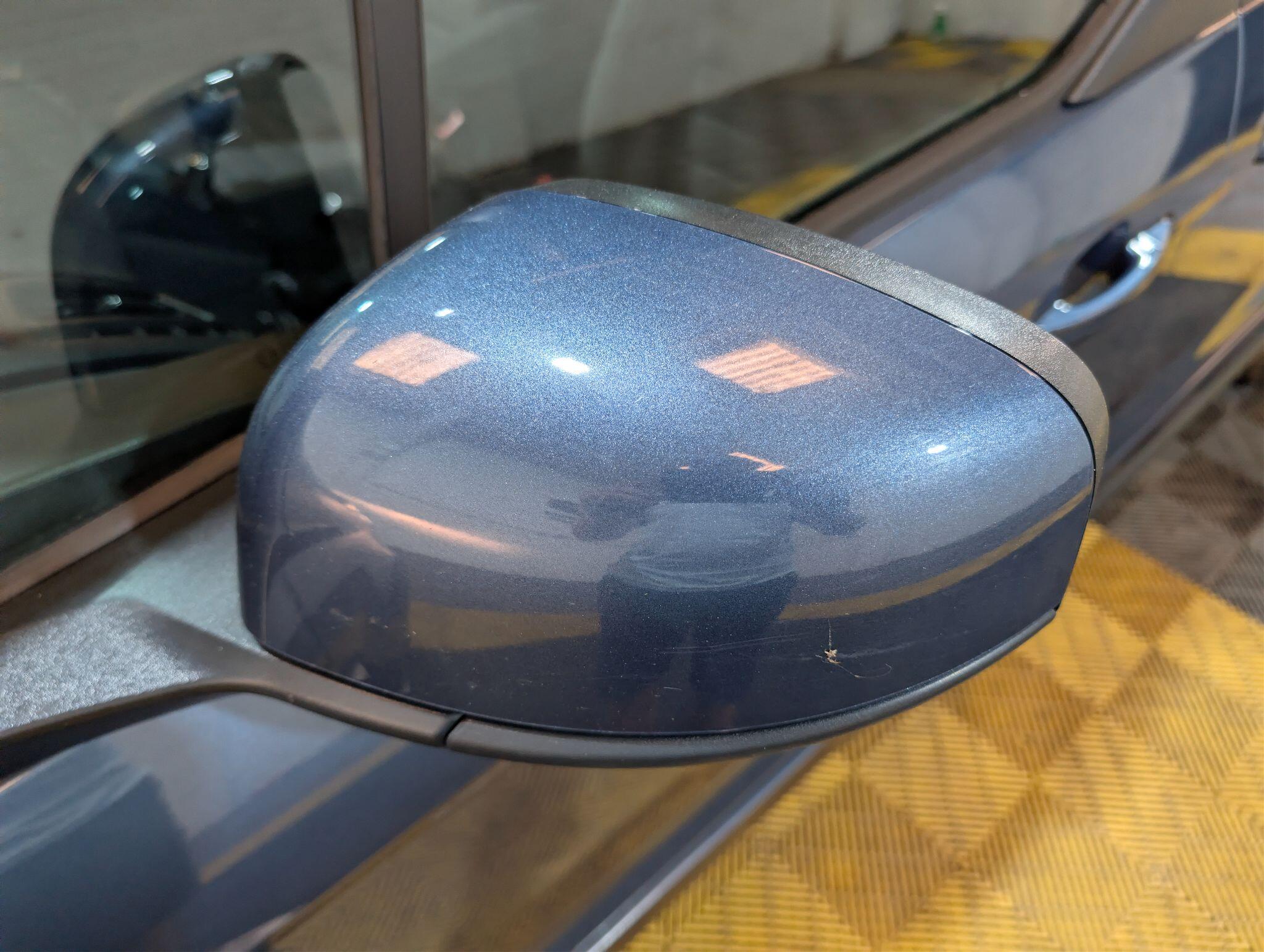 Ford Grand Tourneo Connect view 54