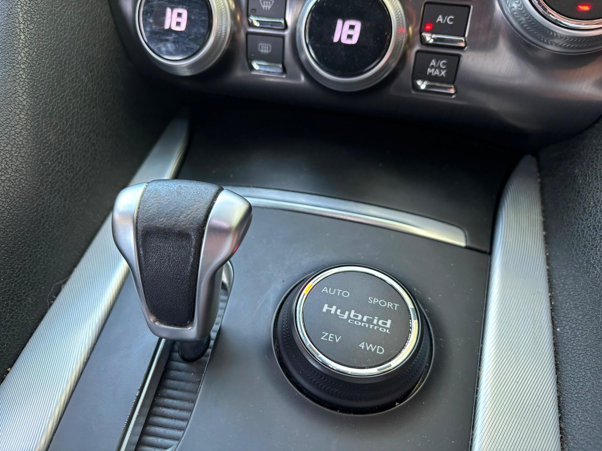 Citroen DS5 view 34