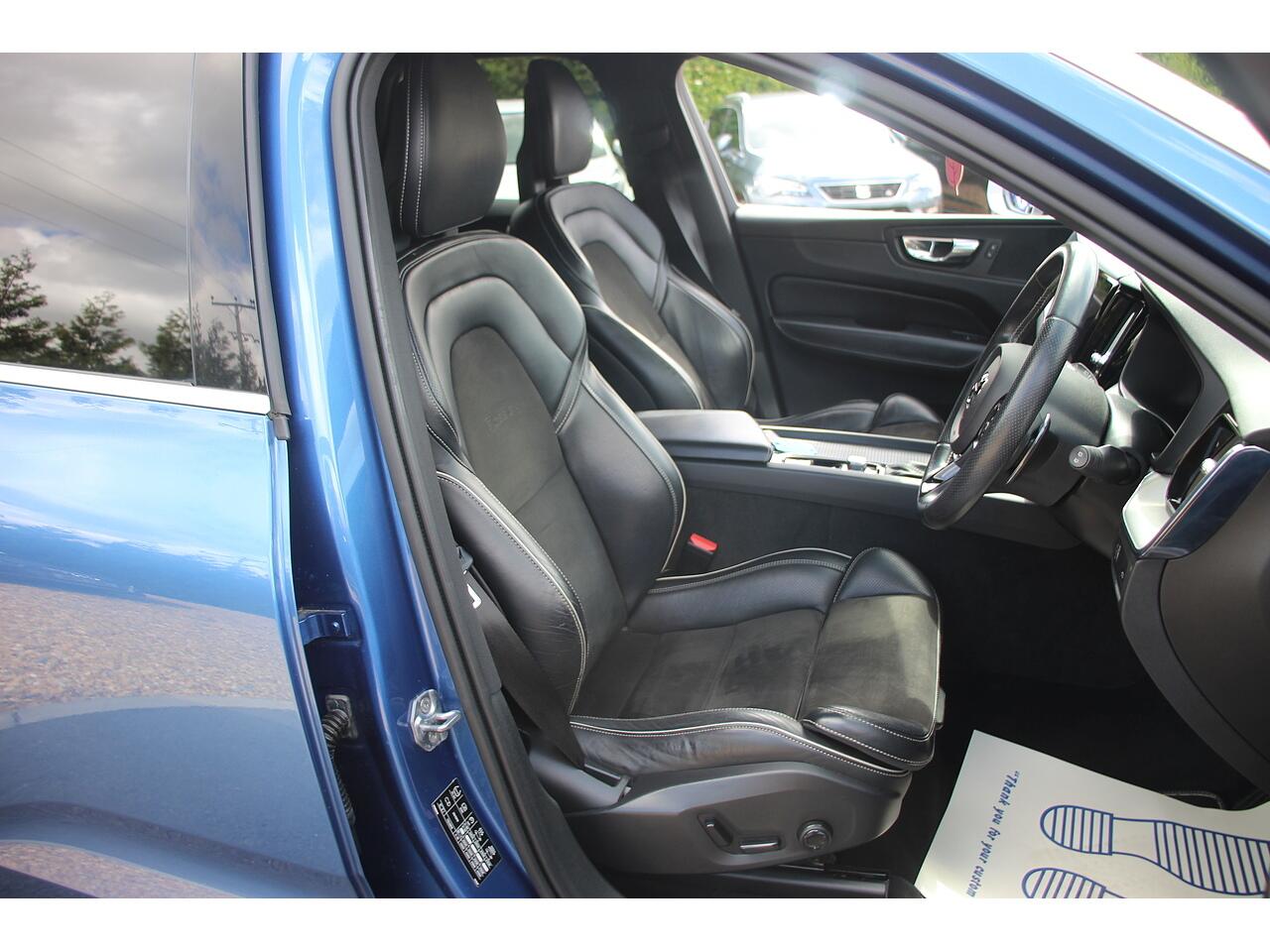 Volvo XC60 view 15