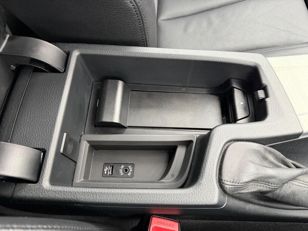 BMW 3 Series view 47