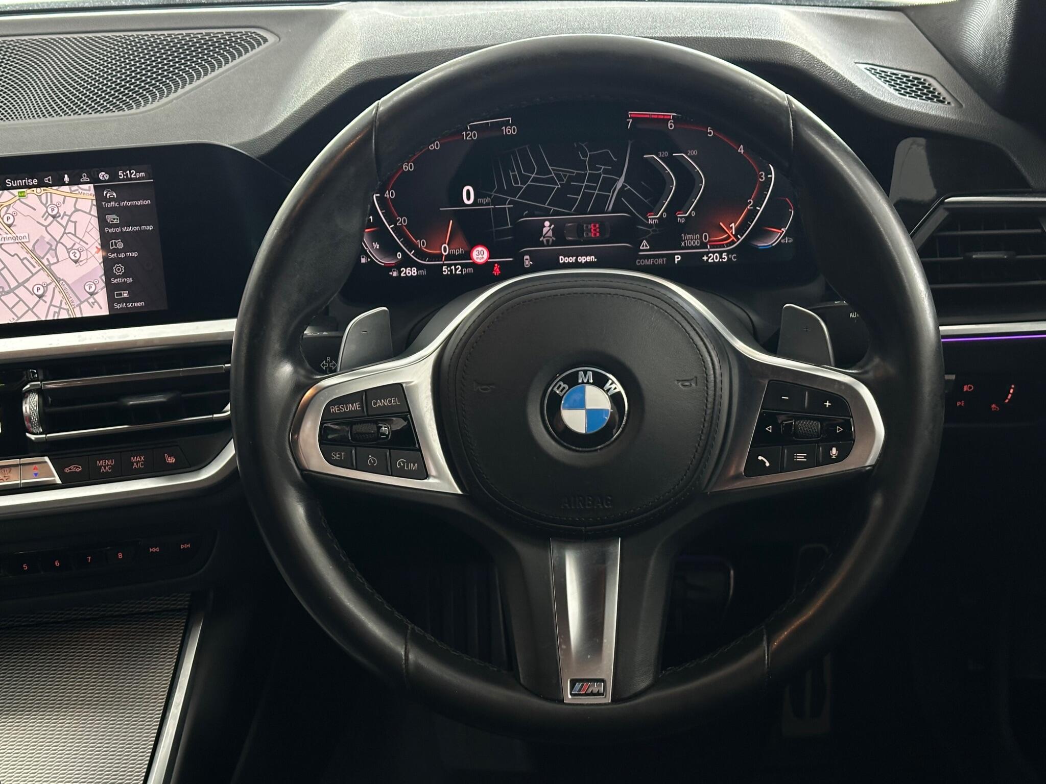 BMW 3 Series view 19