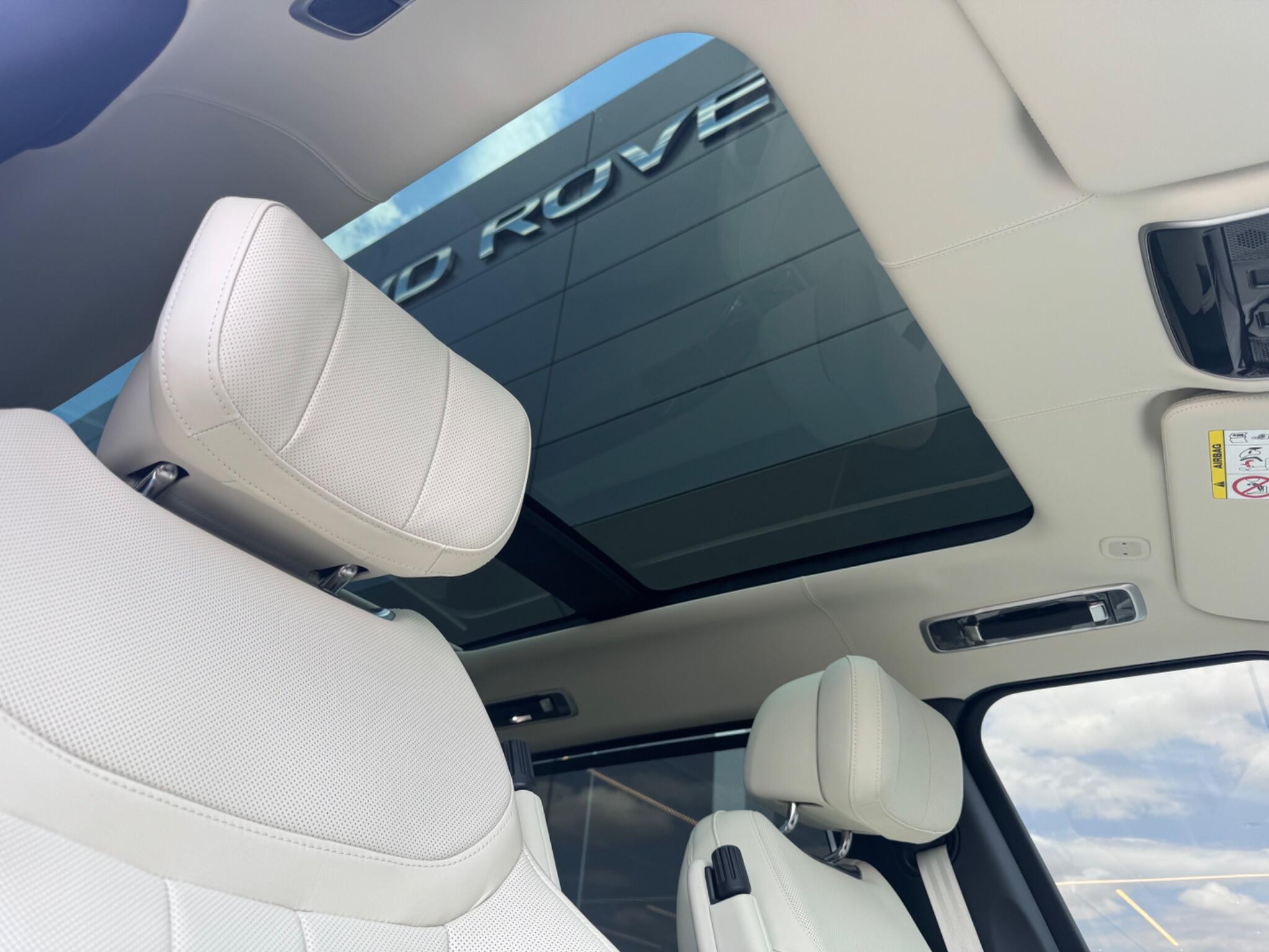 Land Rover Range Rover view 15