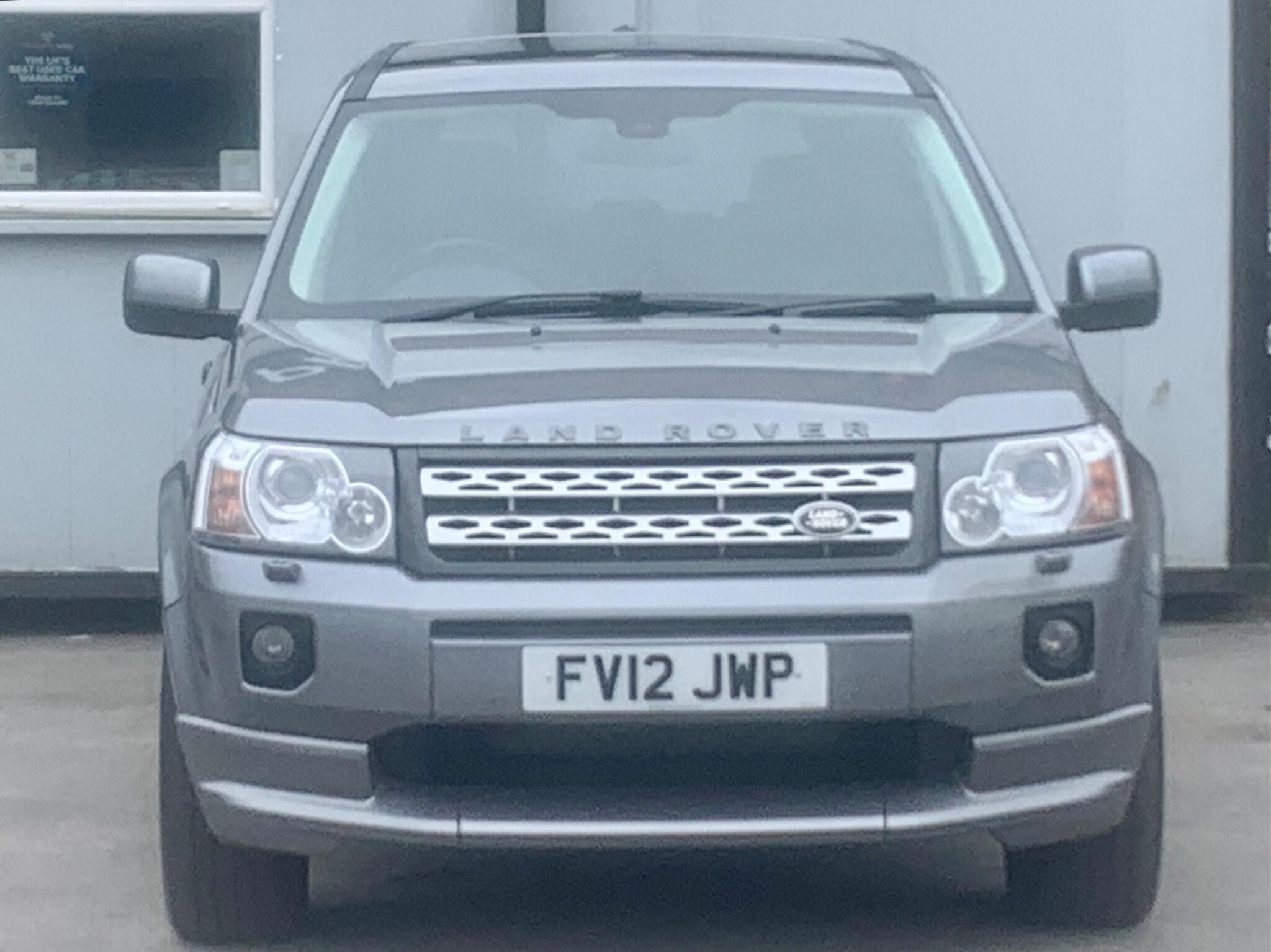 Land Rover Freelander 2 view 3