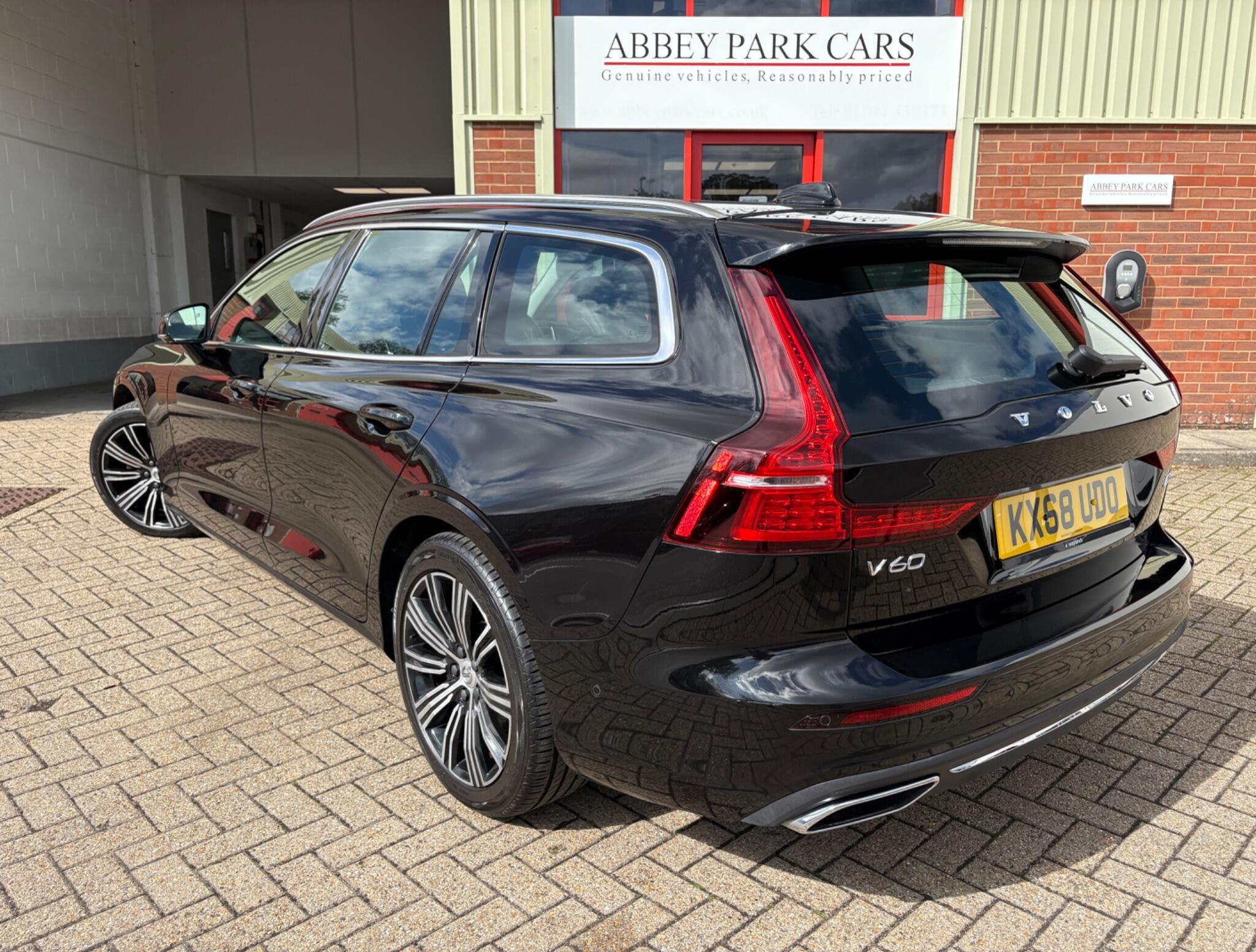 Volvo V60 view 5