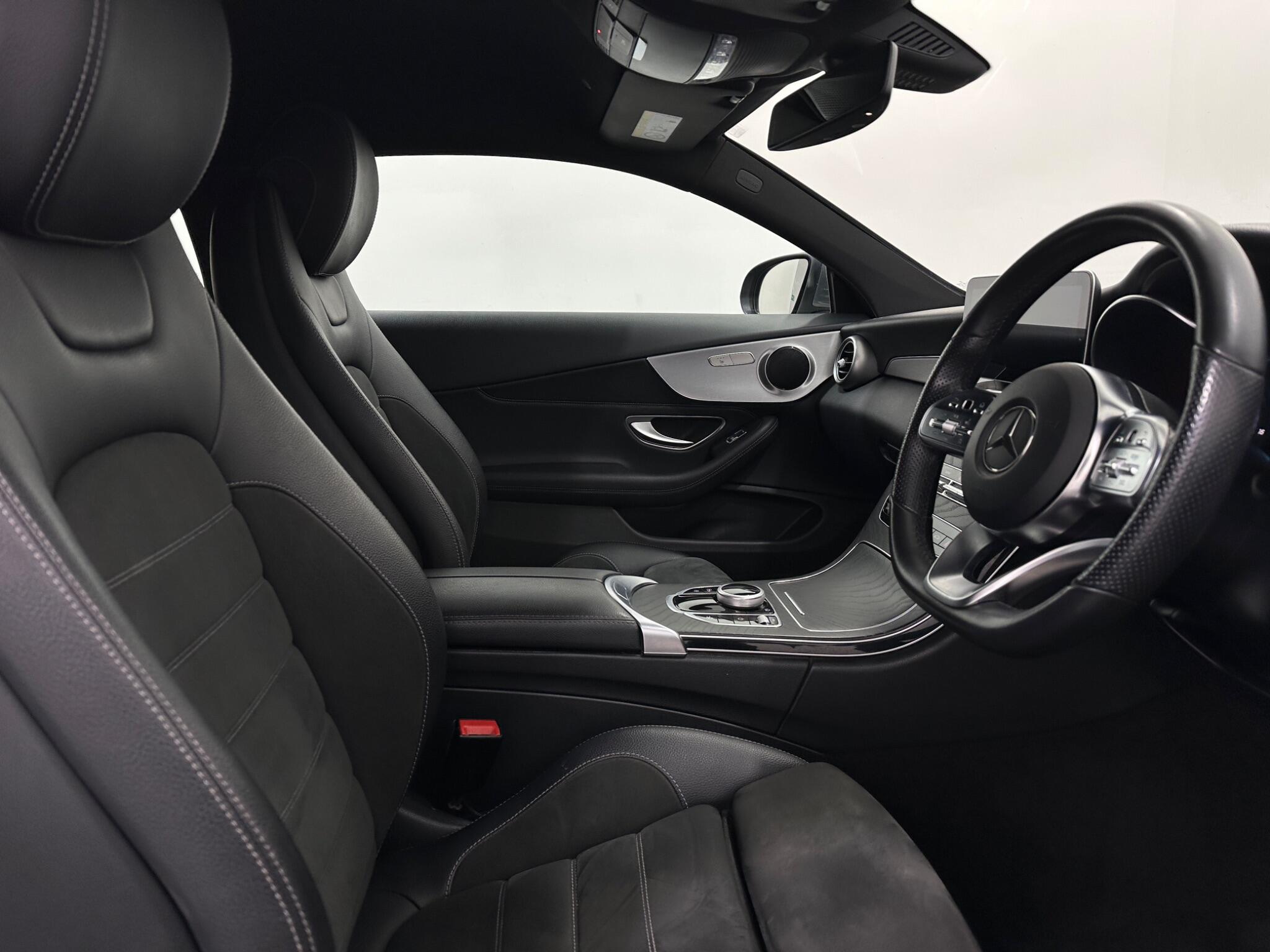 Mercedes-Benz C Class view 33