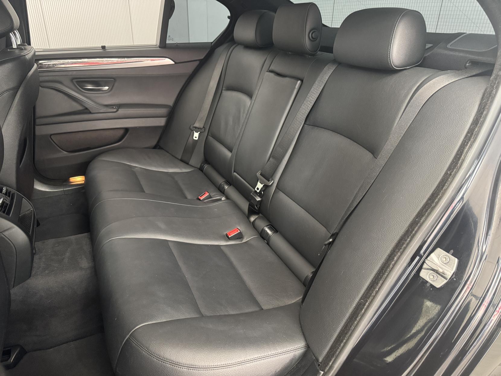 BMW 5 Series view 62