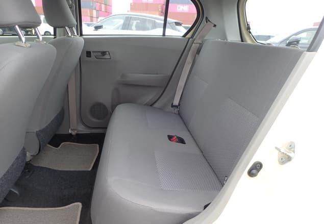 Toyota Yaris view 7
