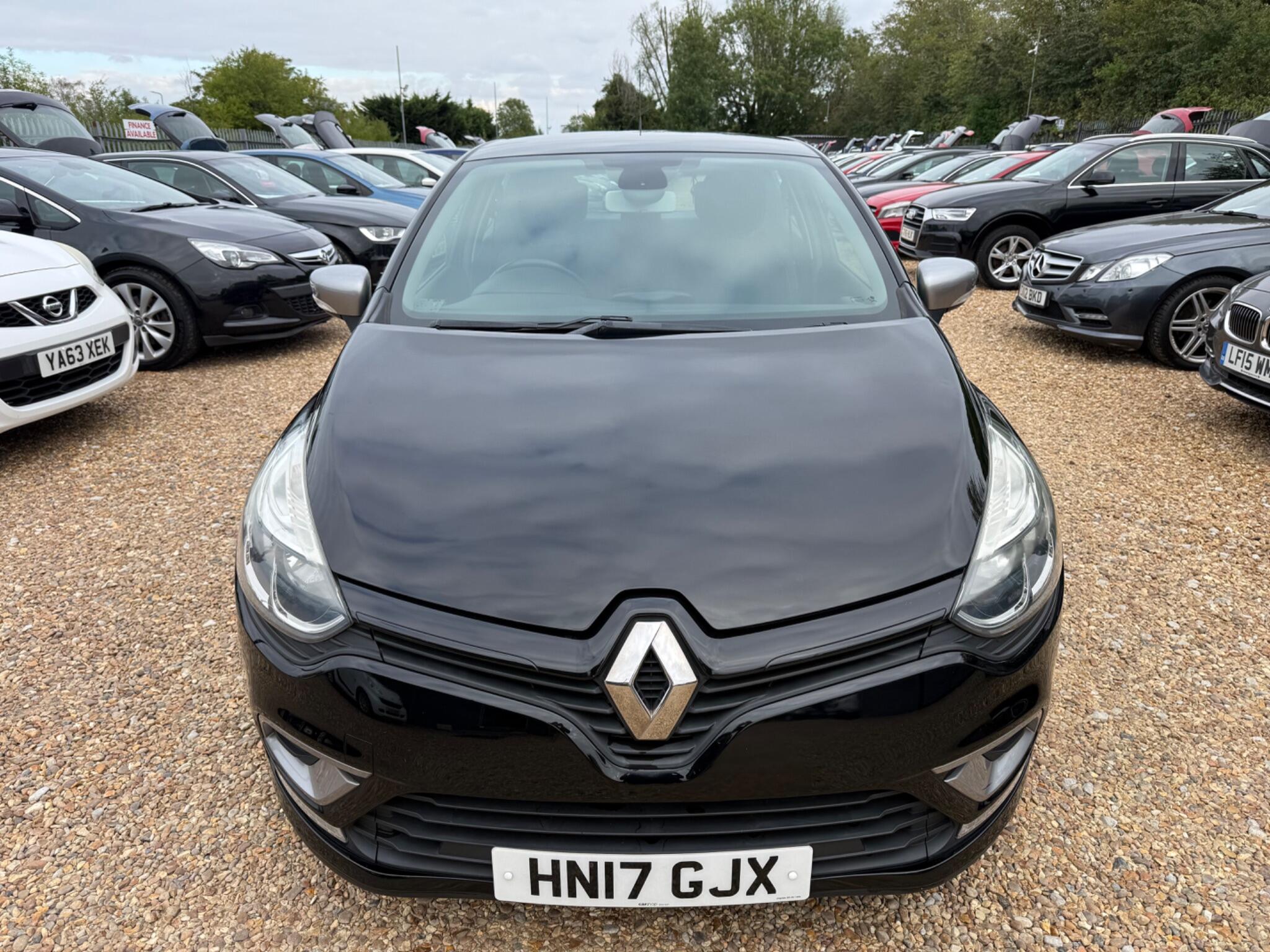 Renault Clio view 2