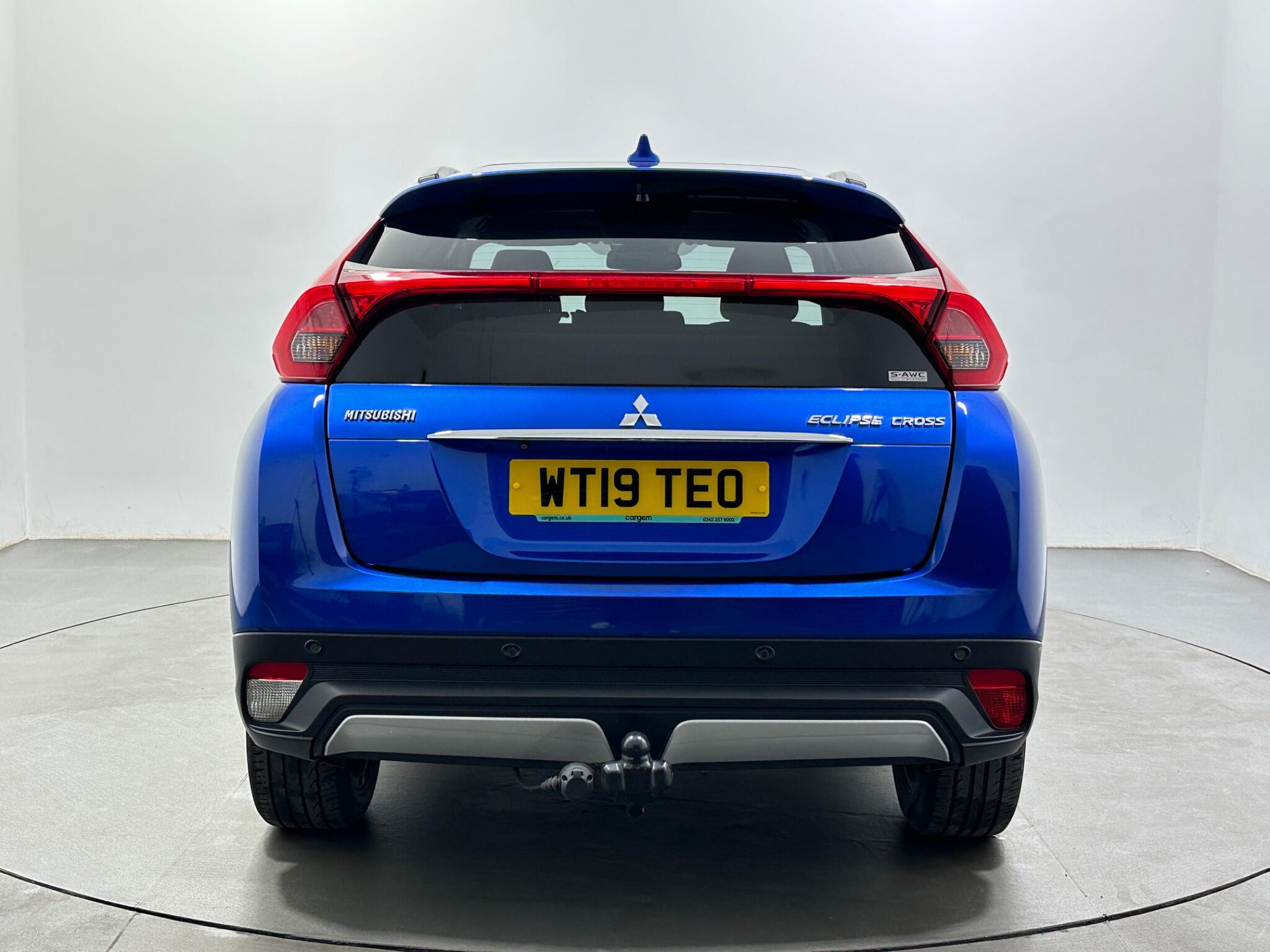 Mitsubishi Eclipse Cross view 7