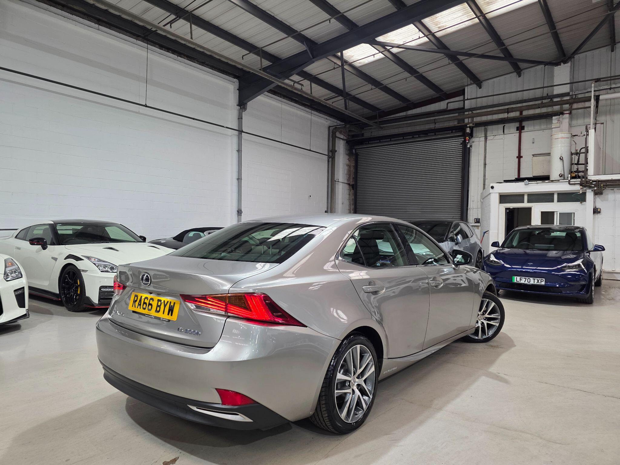 Lexus Is view 26