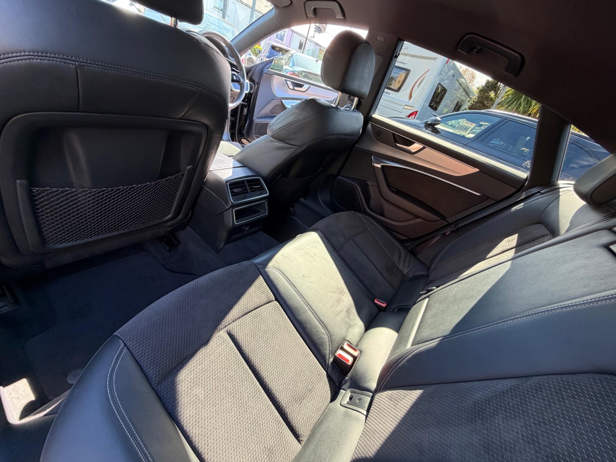 Audi A7 view 12