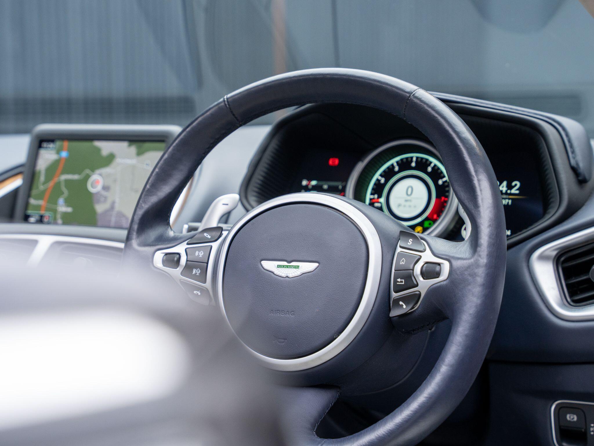 Aston Martin DB11 view 39