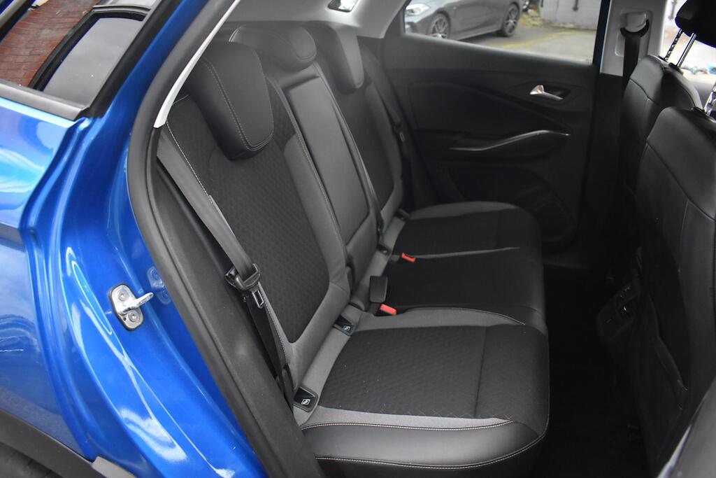 Vauxhall Grandland X view 32