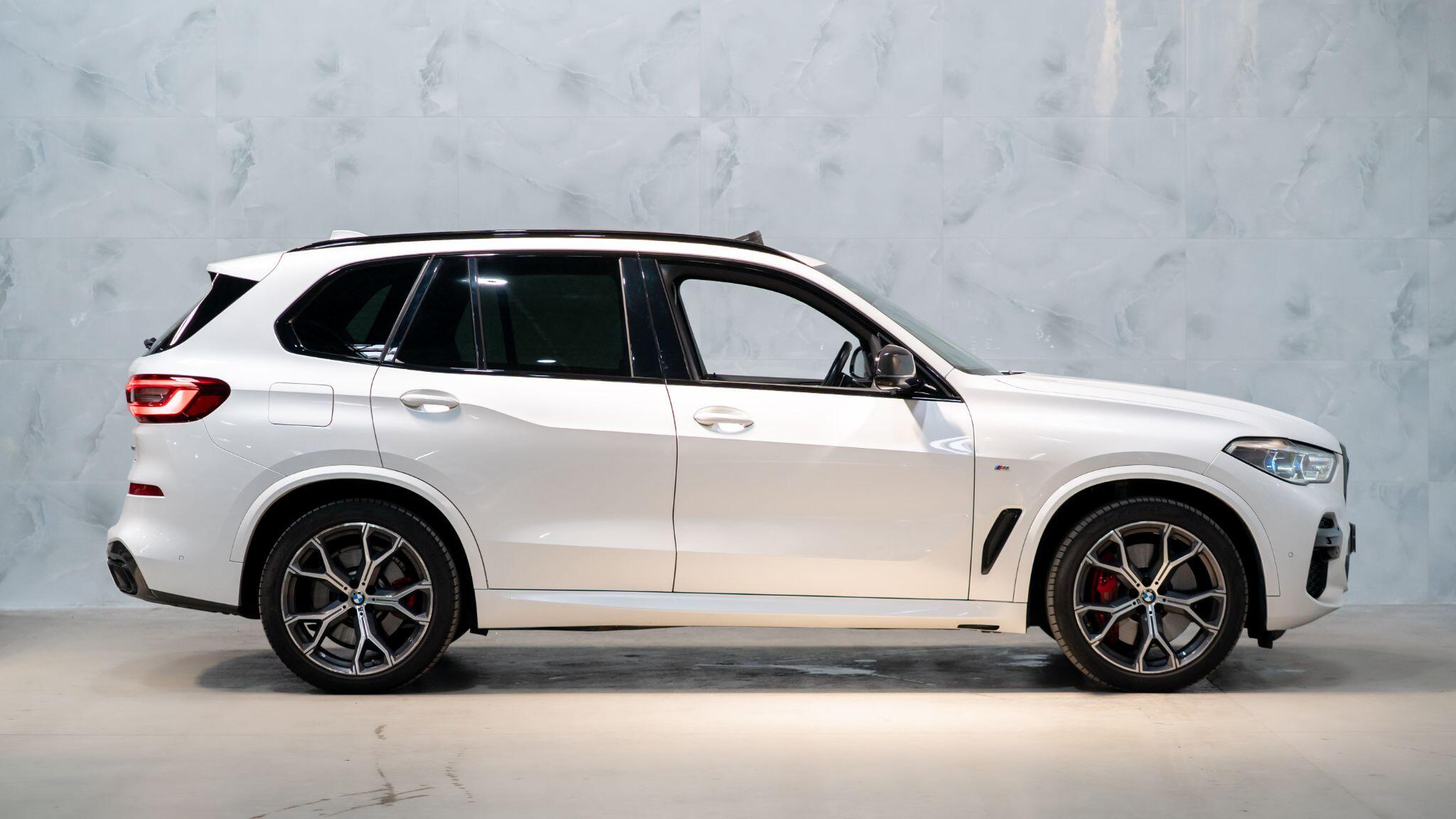 BMW X5 view 9