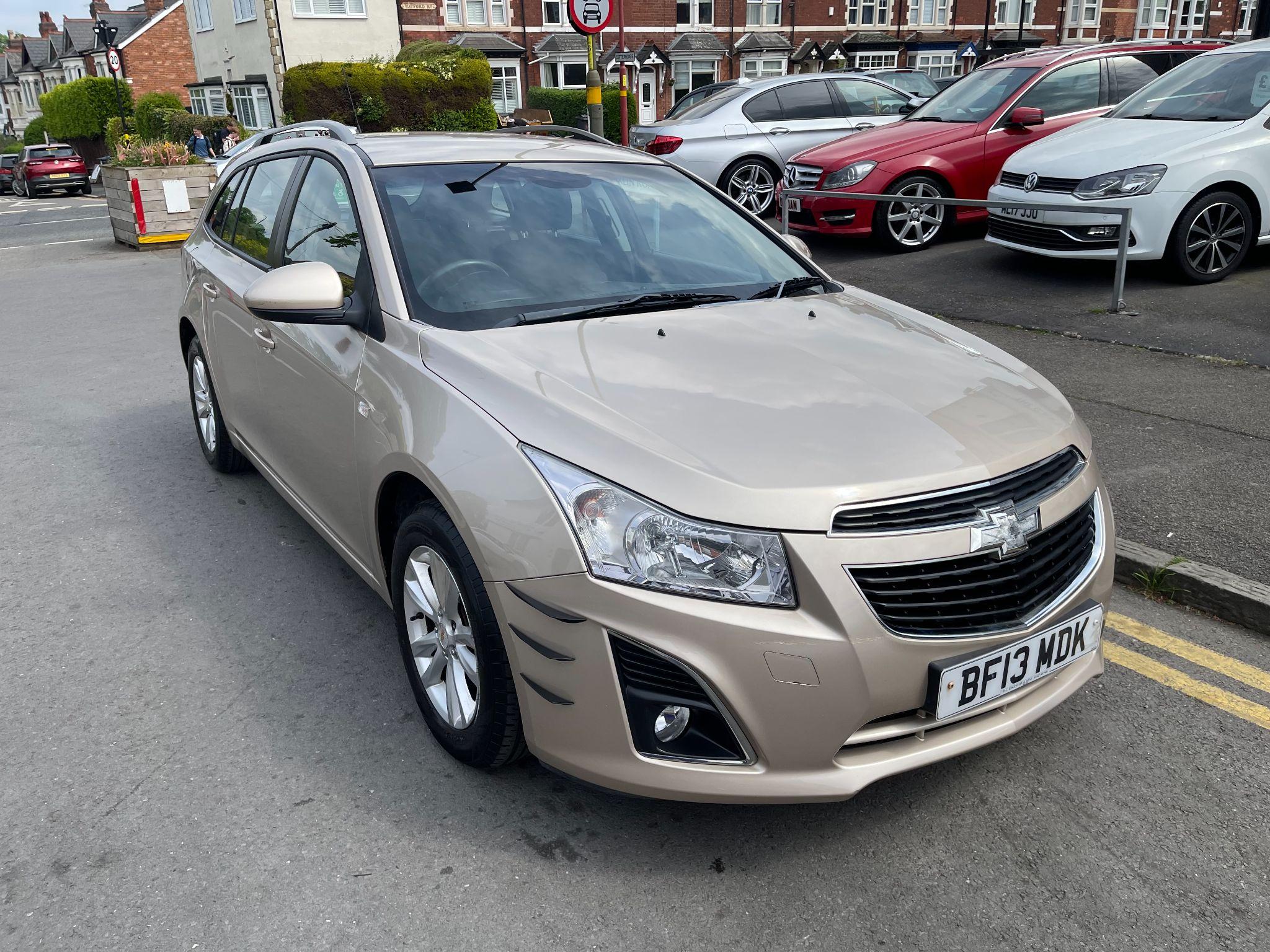 Chevrolet Cruze view 5