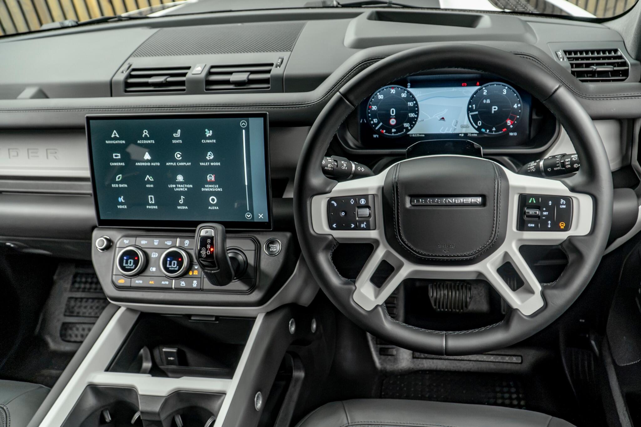 Land Rover Defender view 26