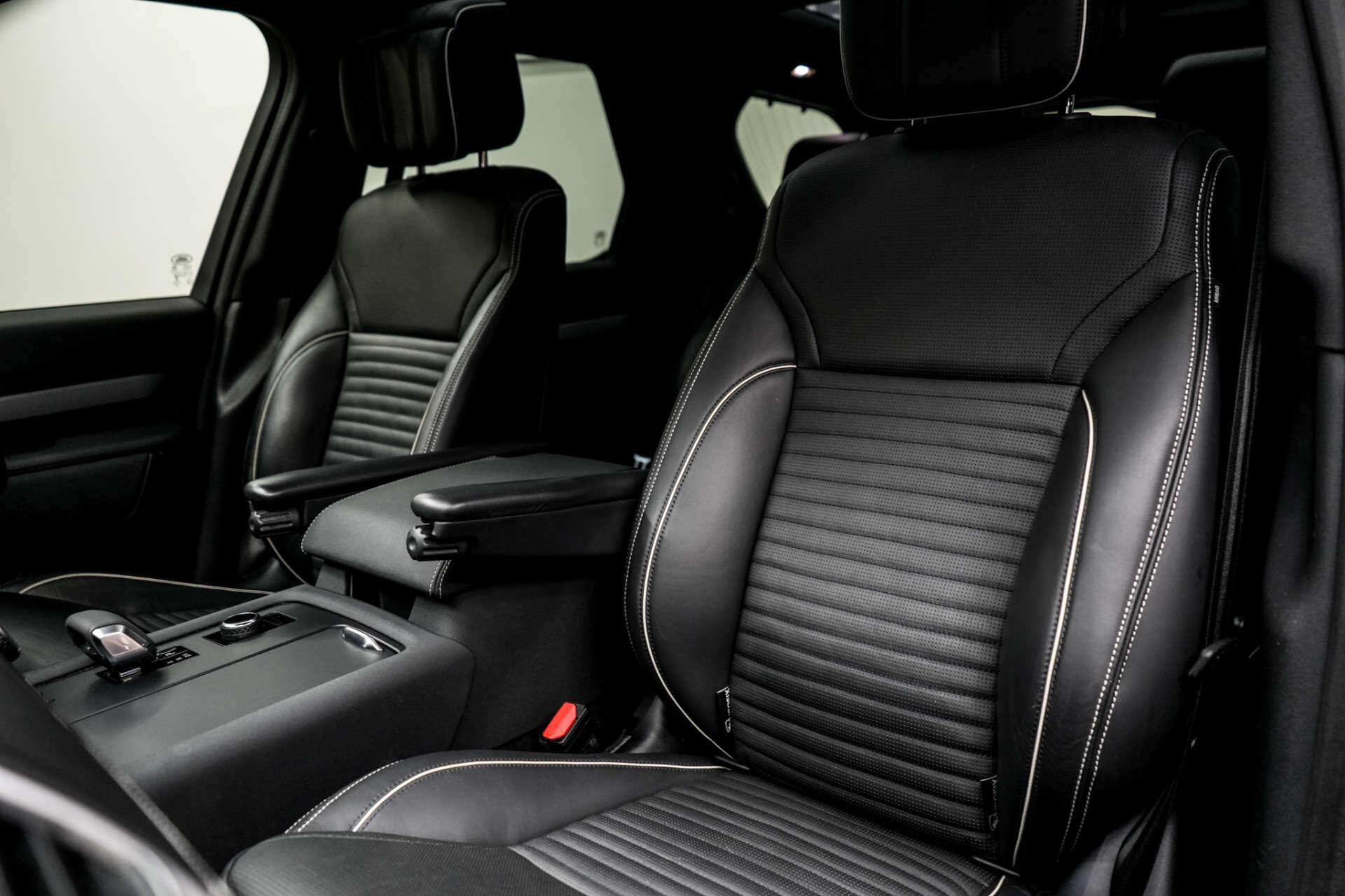 Land Rover Discovery view 15