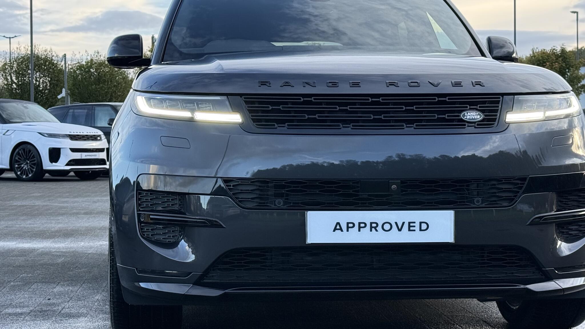 Land Rover Range Rover Sport view 31