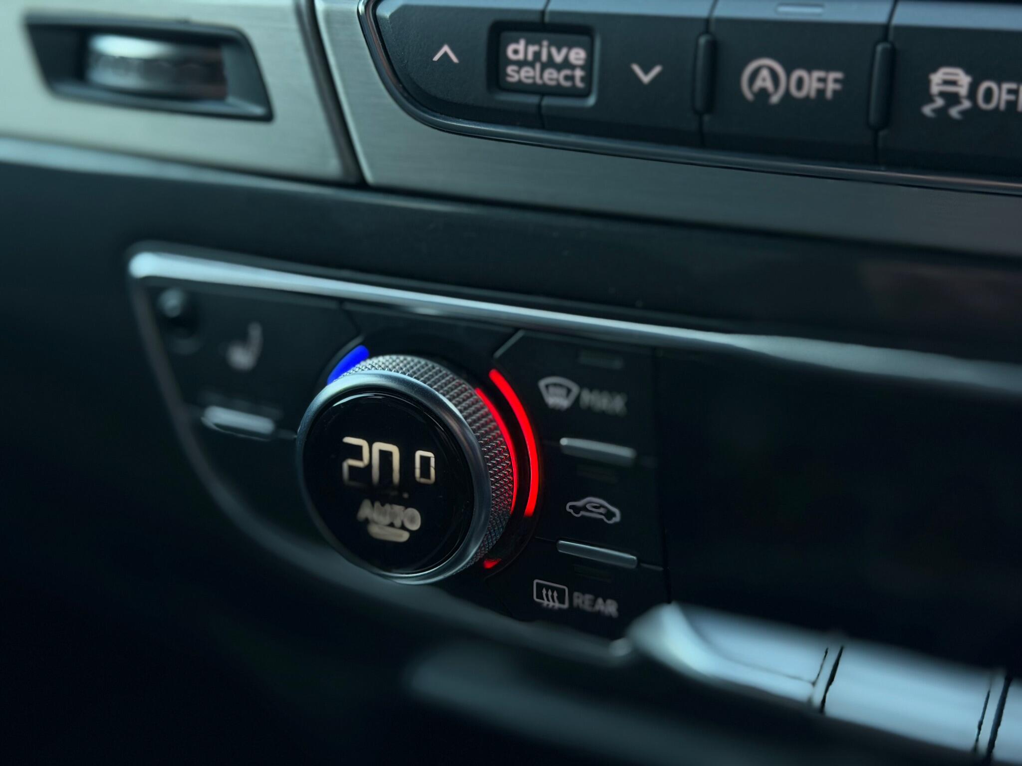 Audi Q7 view 31