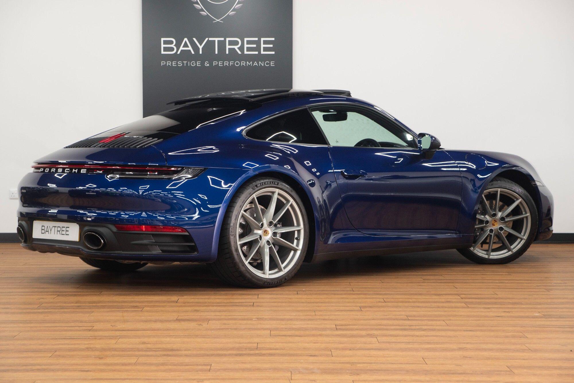 Porsche 911 view 22