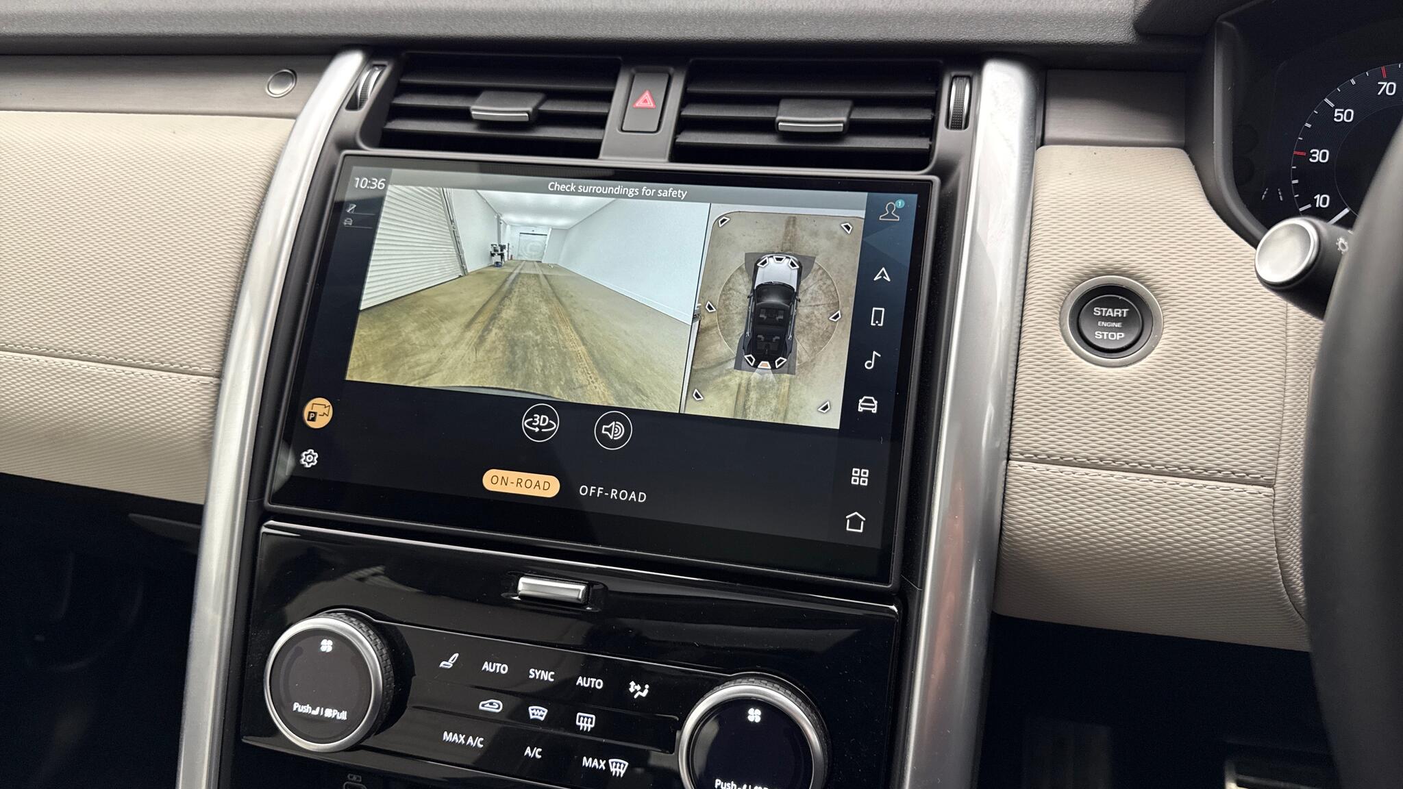Land Rover Discovery view 12