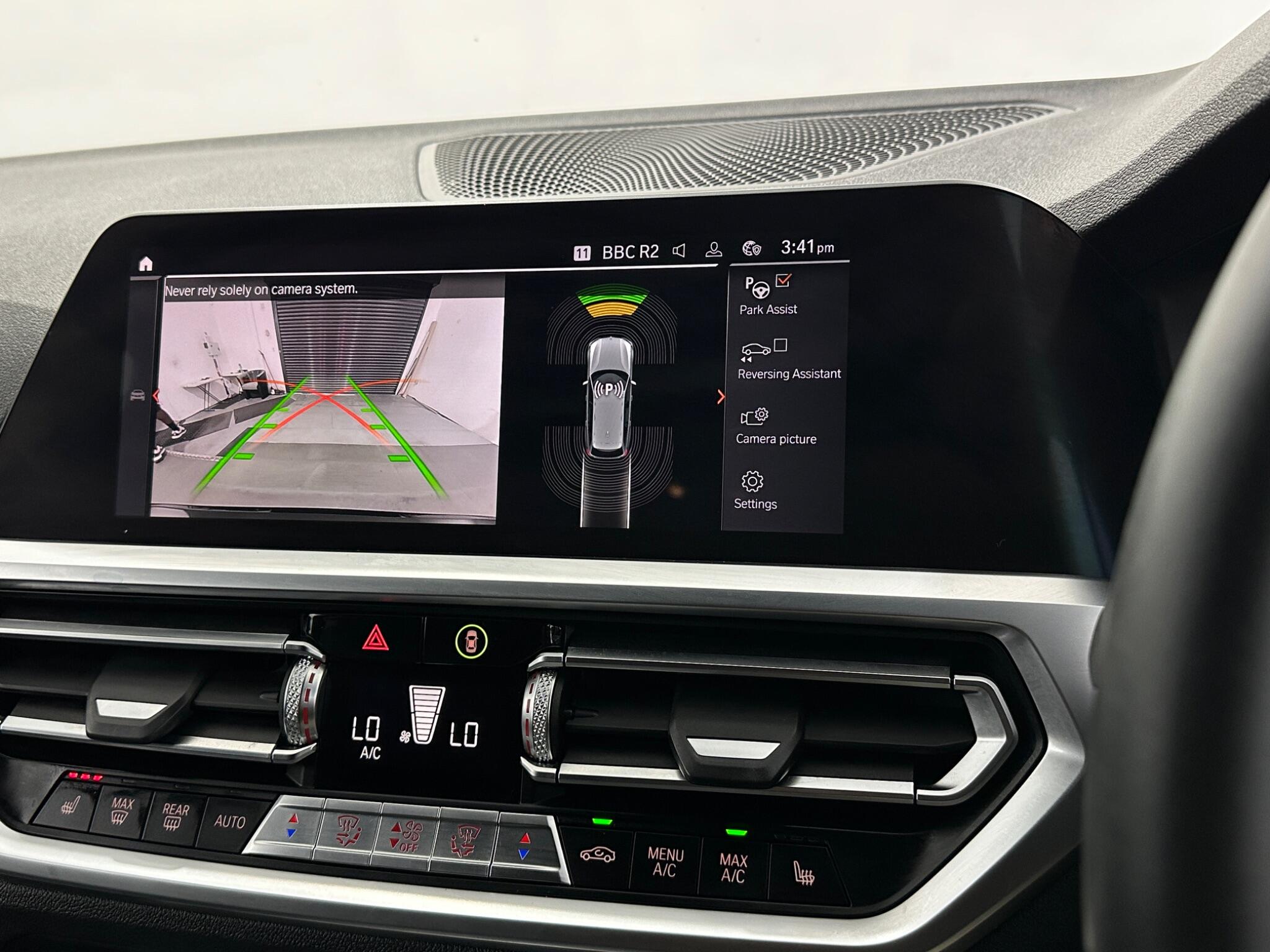 BMW 3 Series view 23