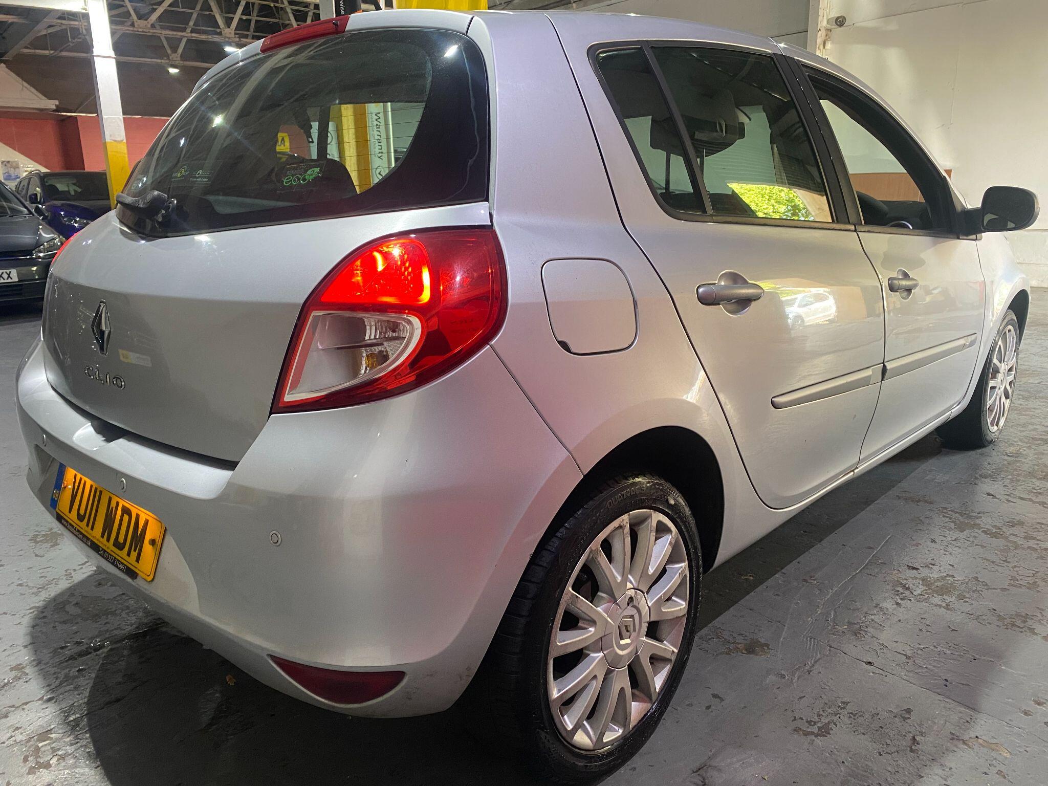 Renault Clio view 7