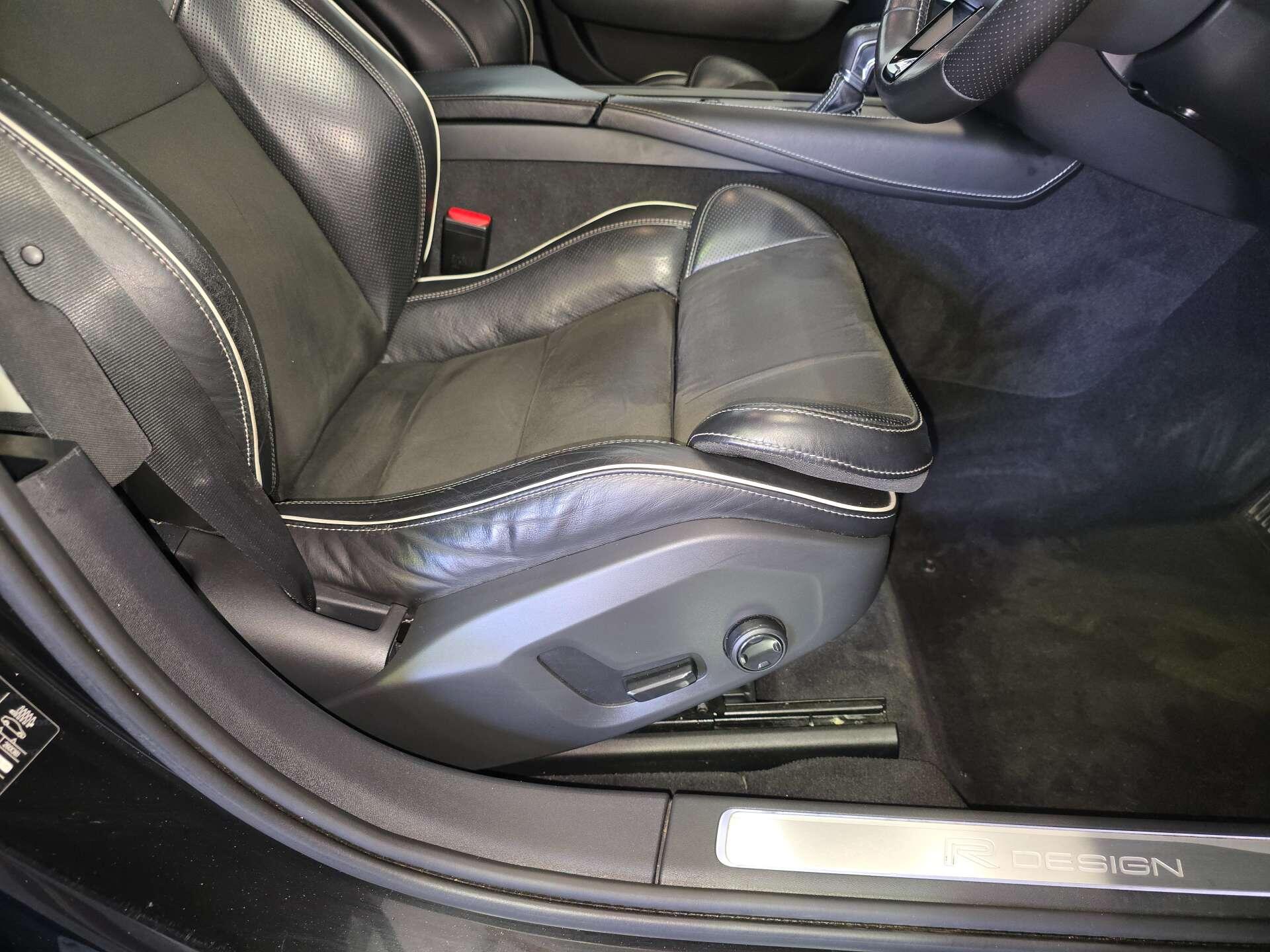 Volvo S90 view 18