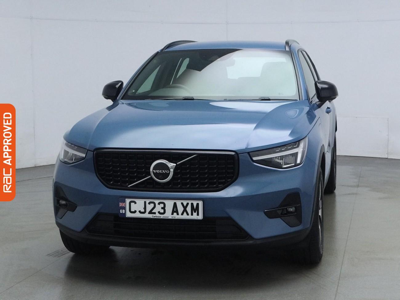 Volvo XC40 view 8