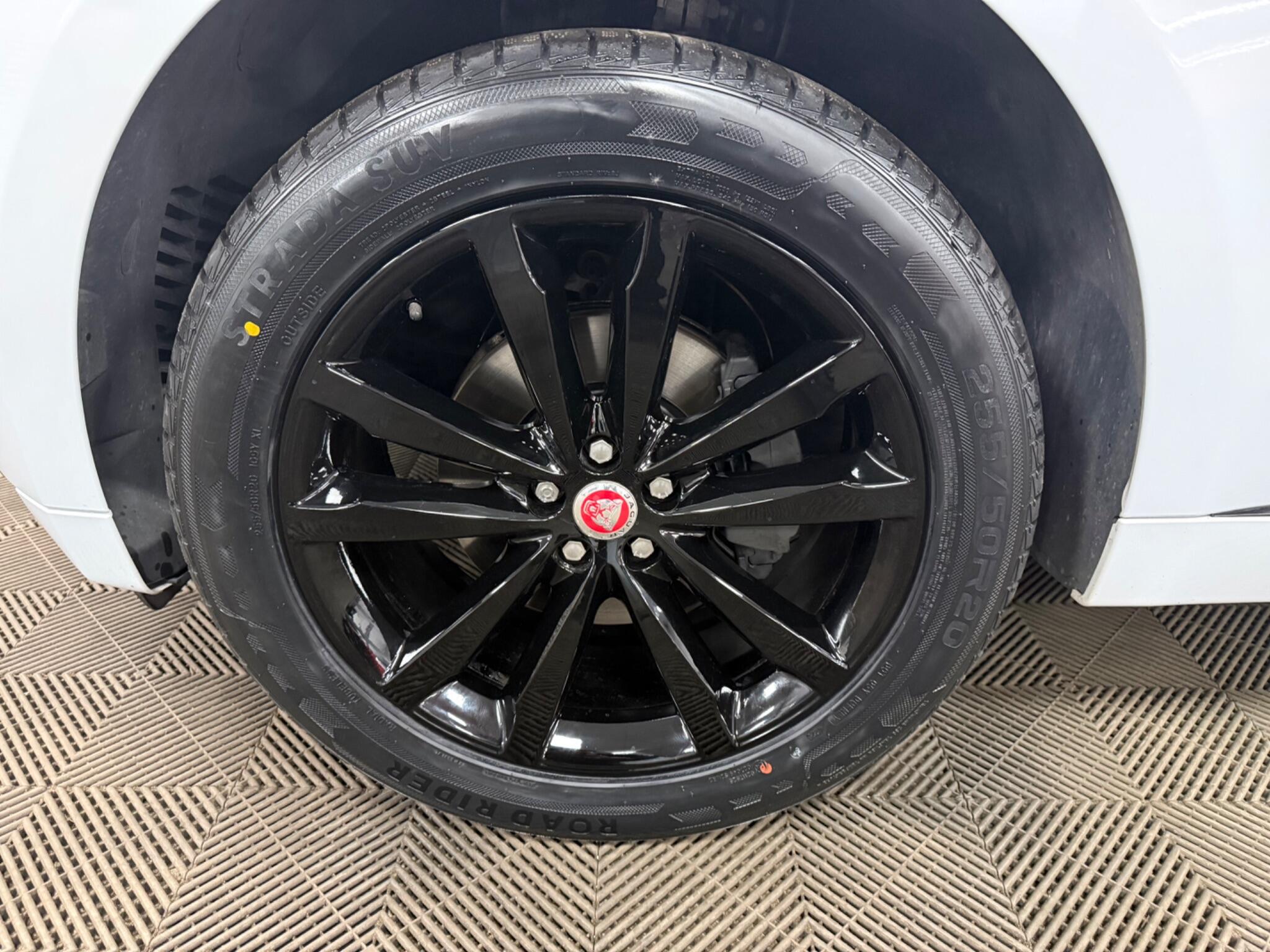Jaguar F-Pace view 46