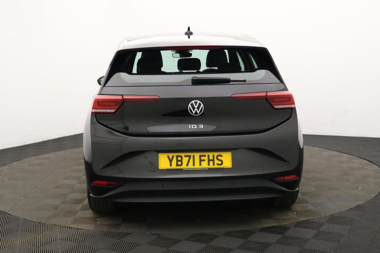 Volkswagen ID.3 view 10