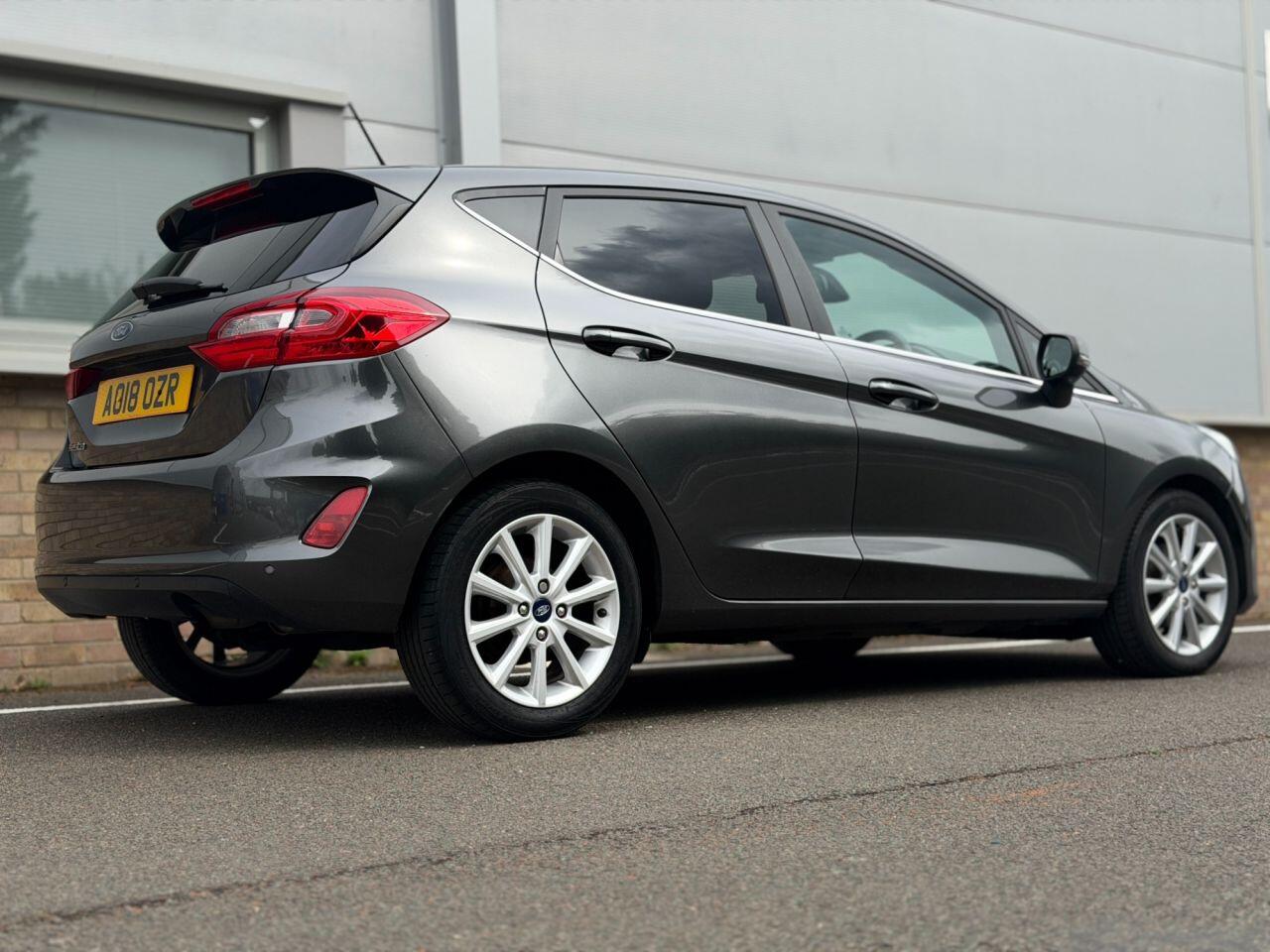 Ford Fiesta view 59