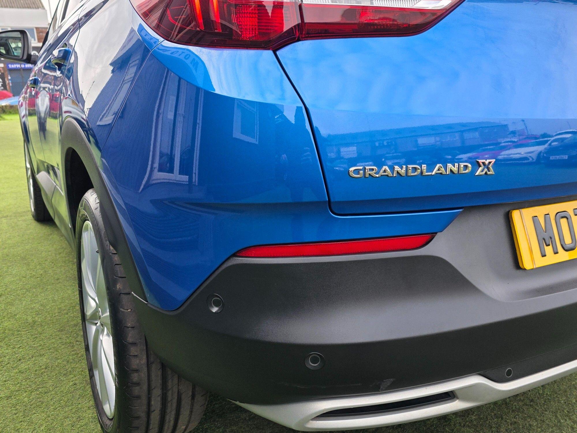 Vauxhall Grandland X view 24