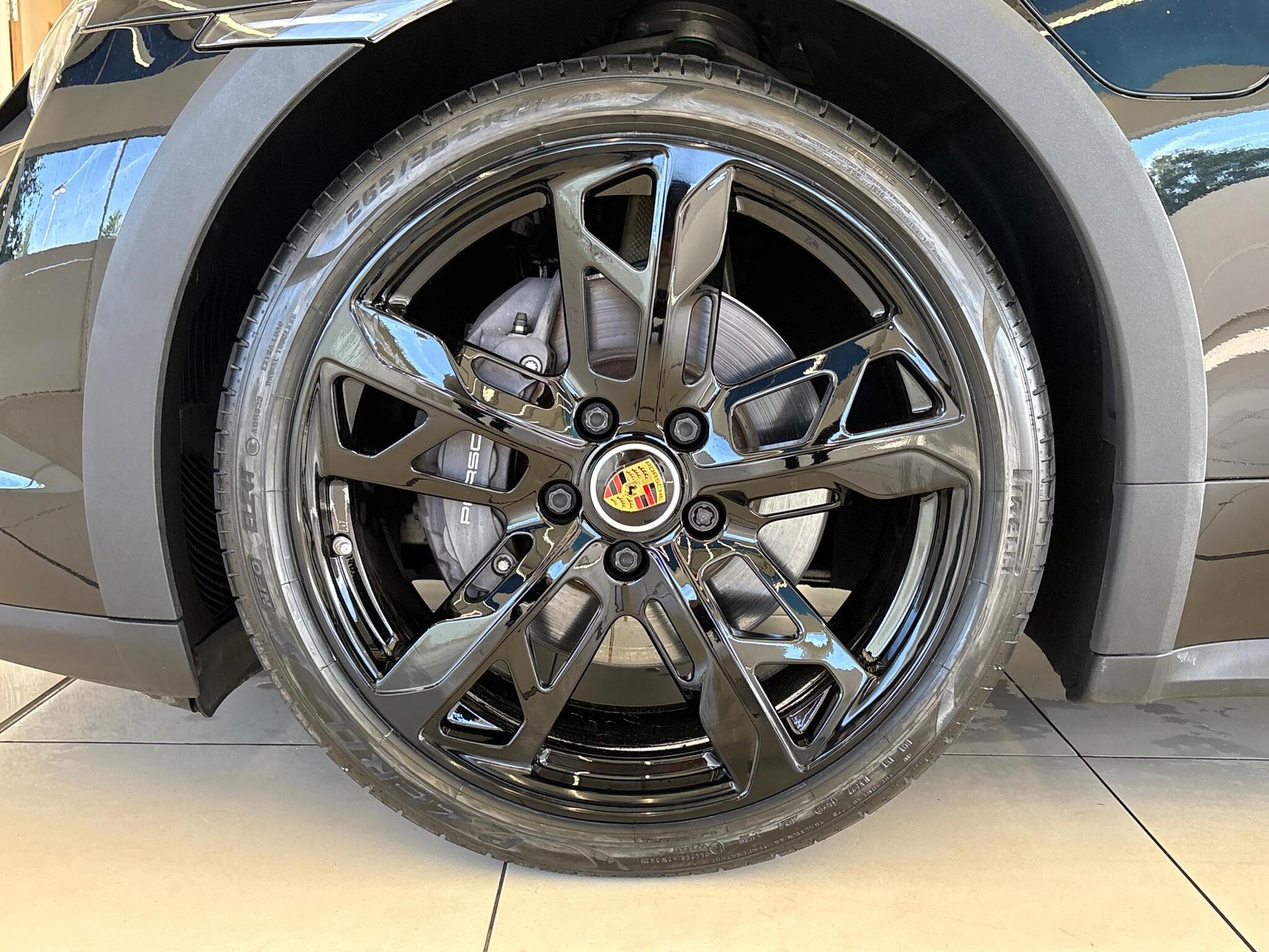 Porsche Taycan view 25