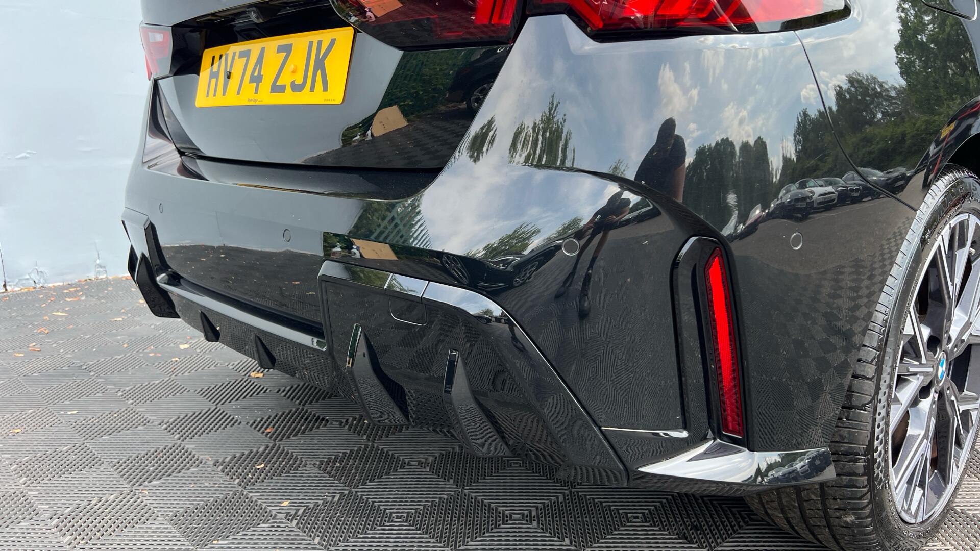 BMW 1 Series view 29
