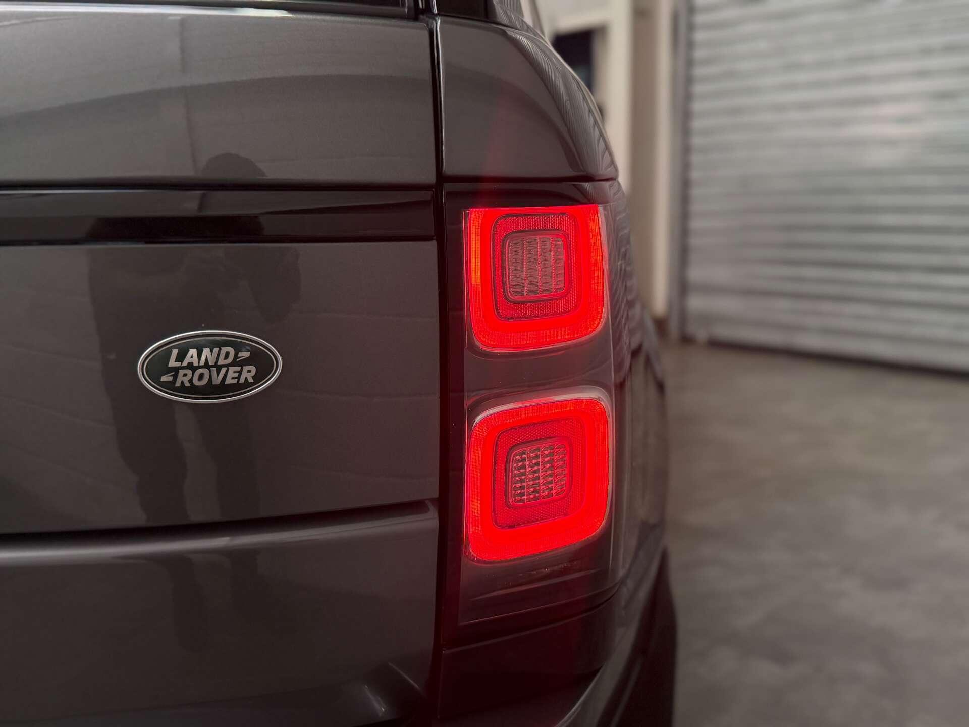 Land Rover Range Rover view 10