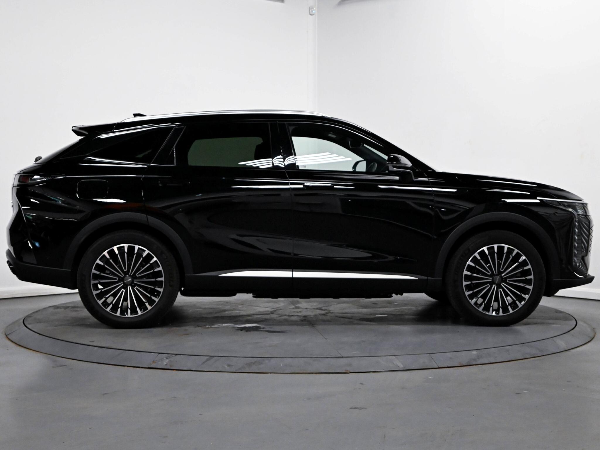 2025 OMODA 9 view 22