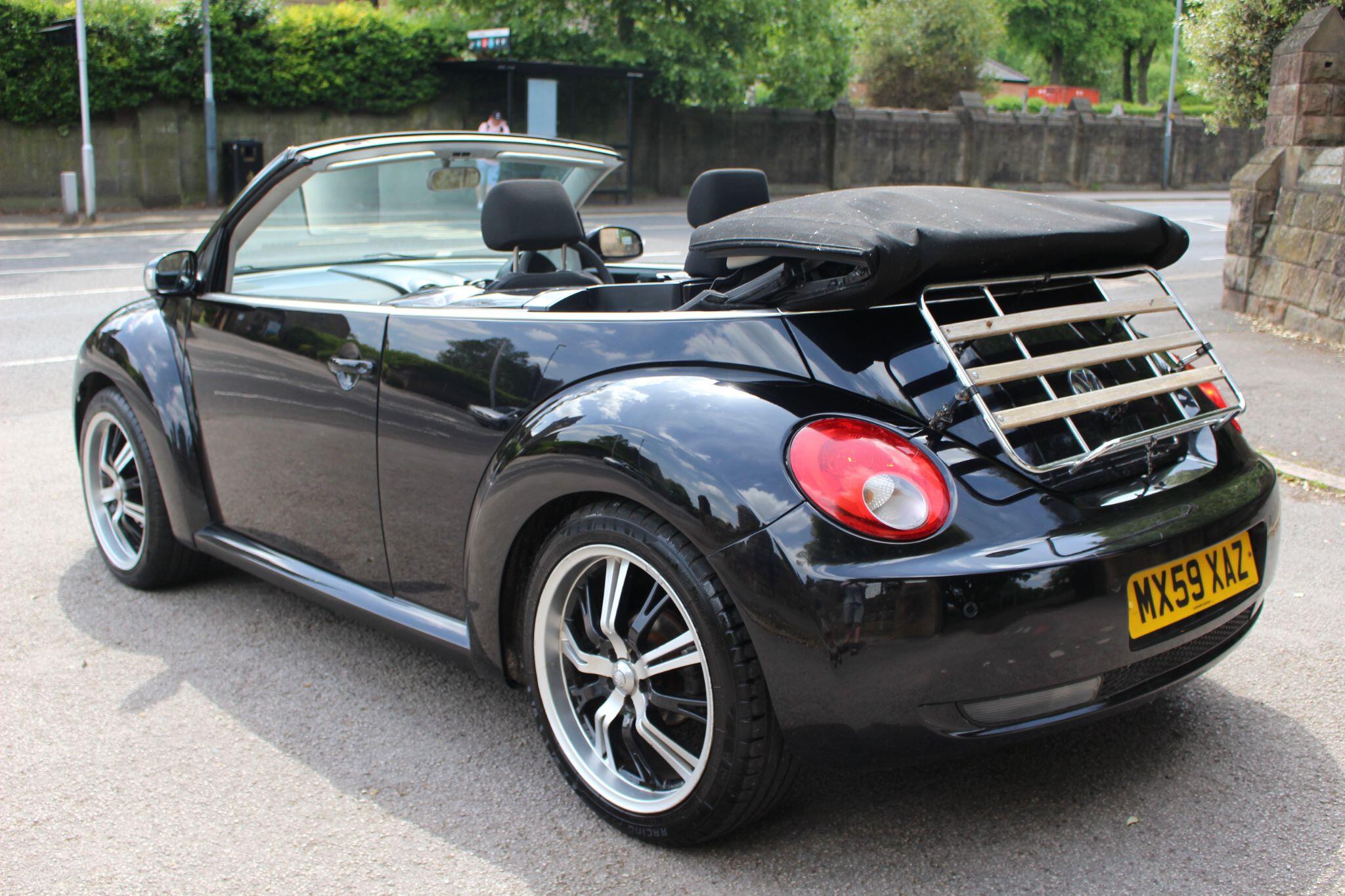 Volkswagen Beetle view 5