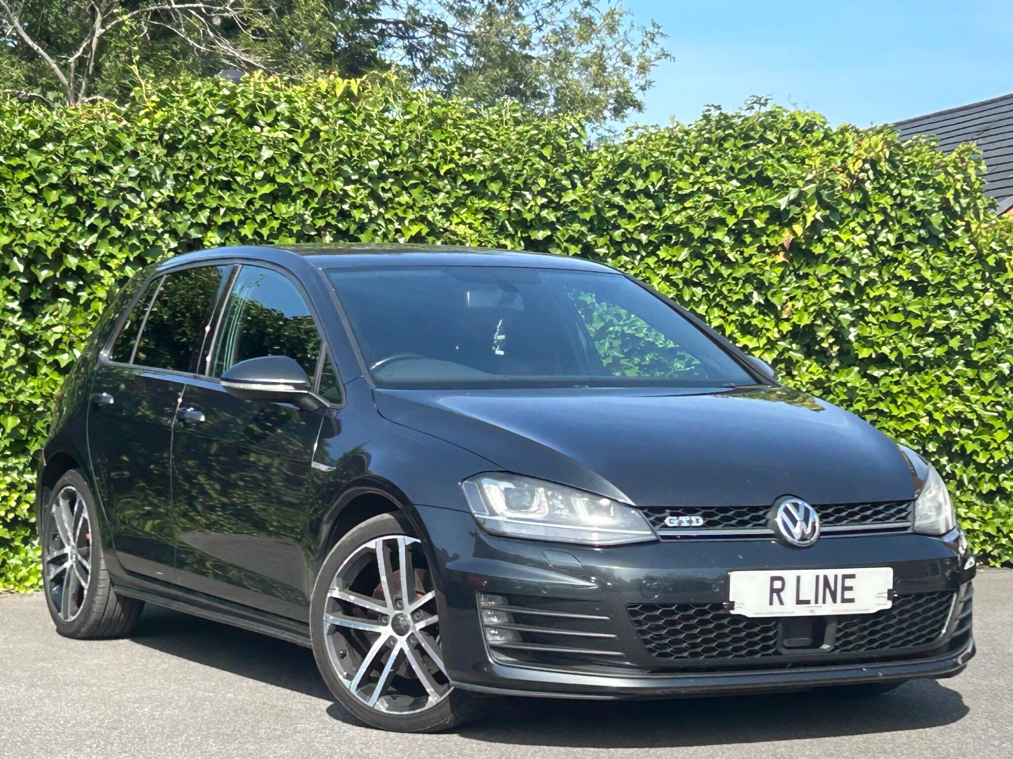 Volkswagen Golf view 2