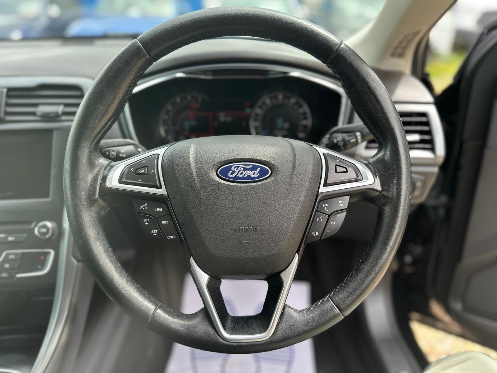 Ford Mondeo view 19